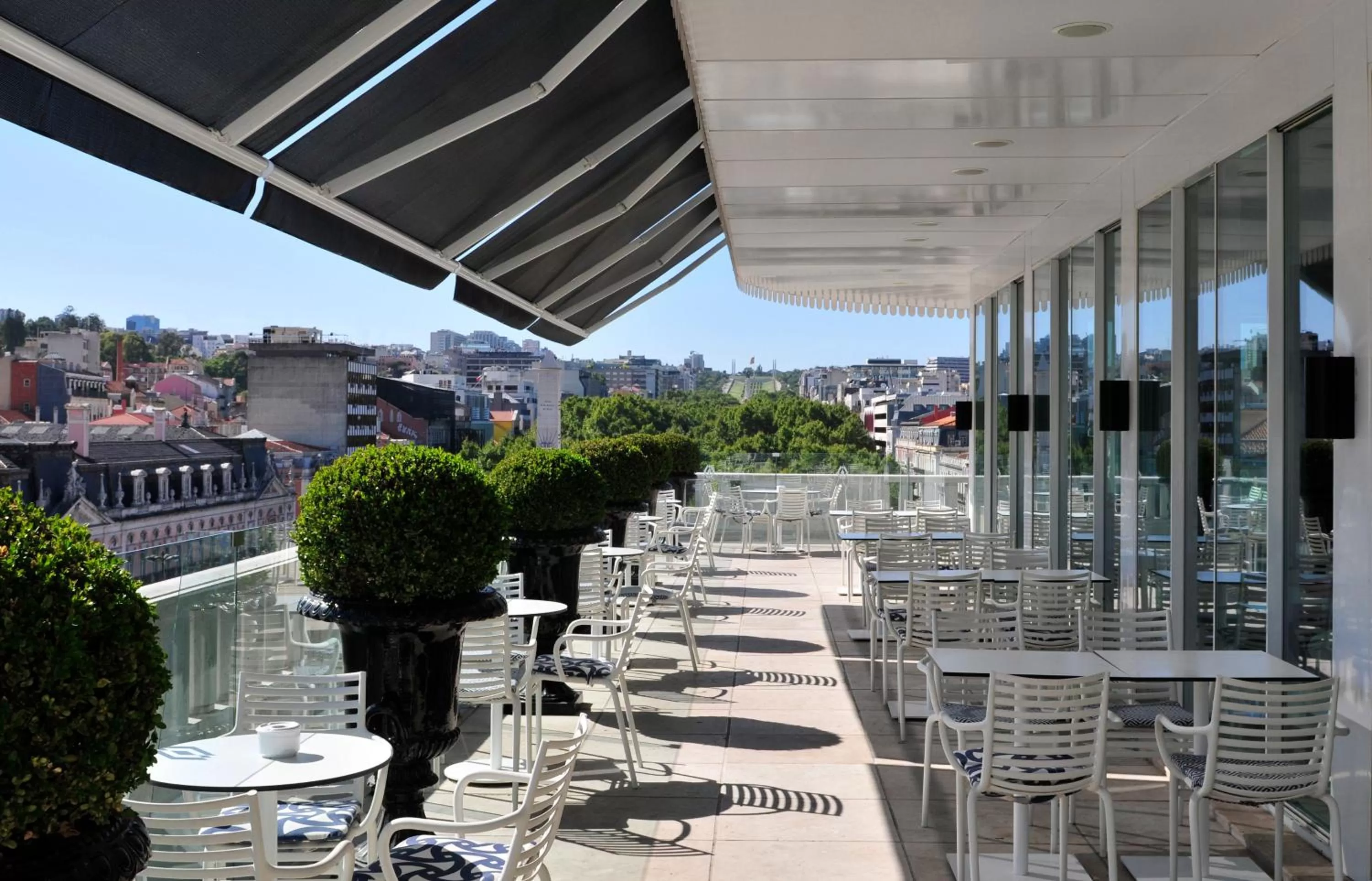 Restaurant/places to eat in Altis Avenida Hotel