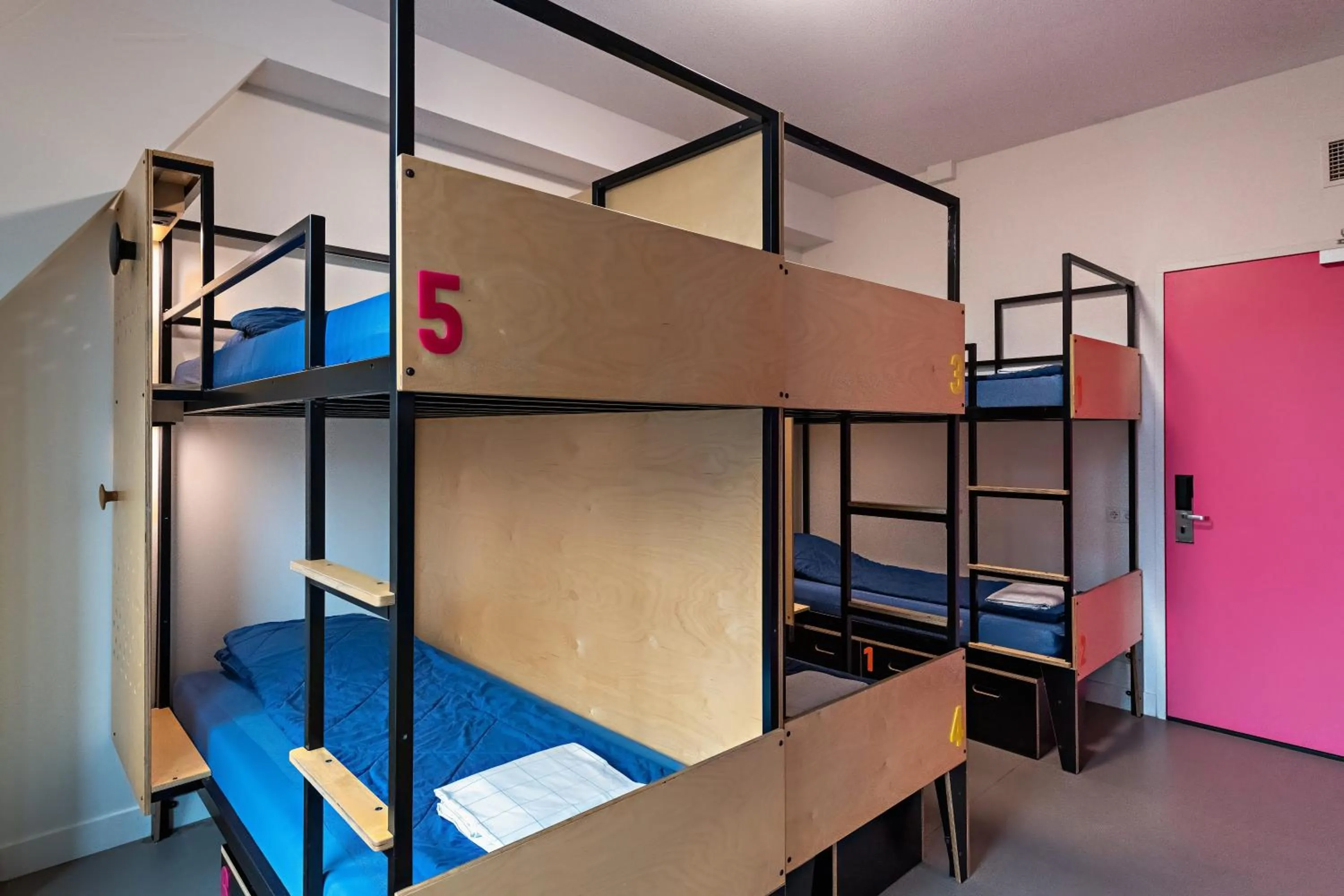 Bedroom, Bed in Stayokay Hostel Utrecht Centrum