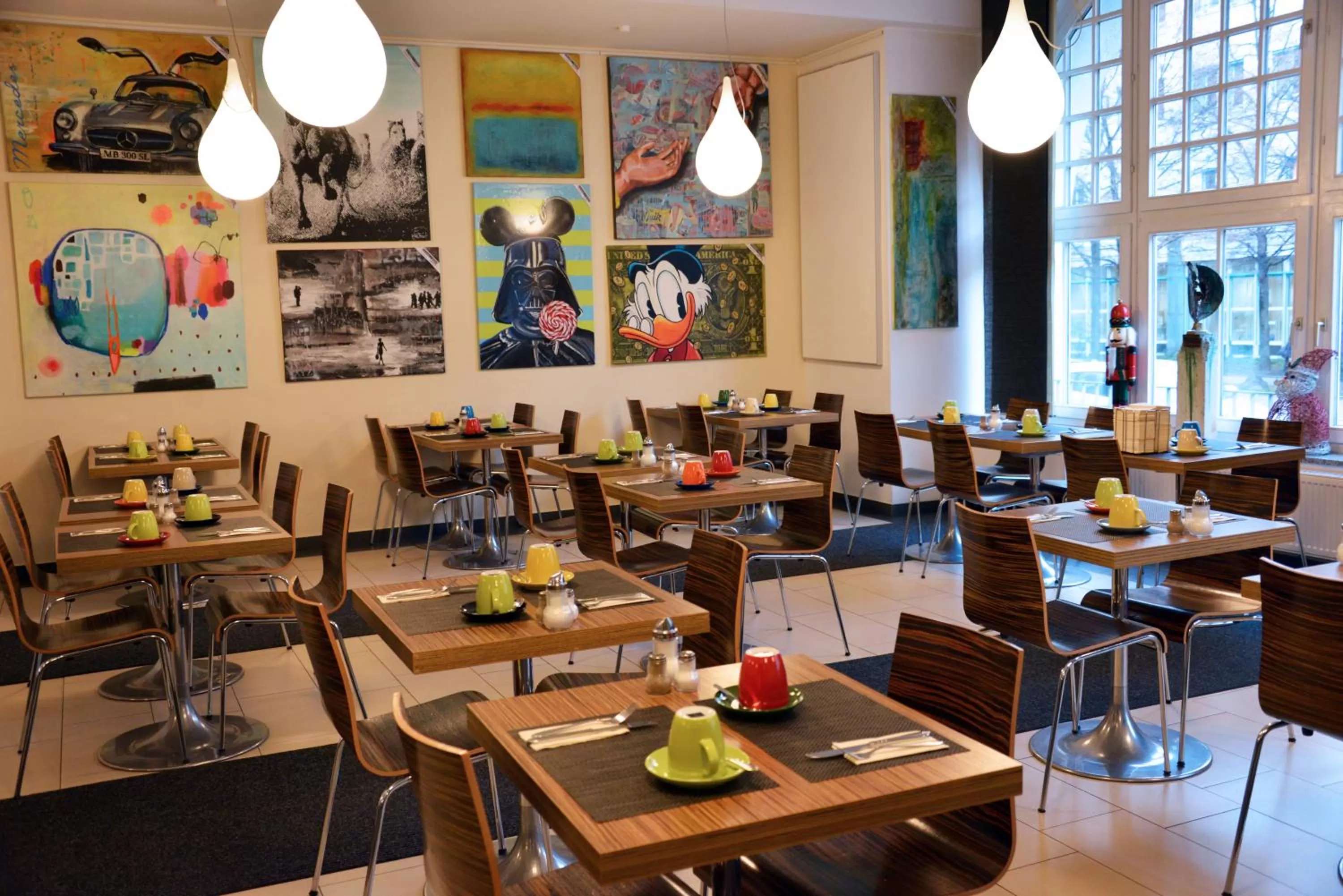 Restaurant/places to eat in Arthotel Munich