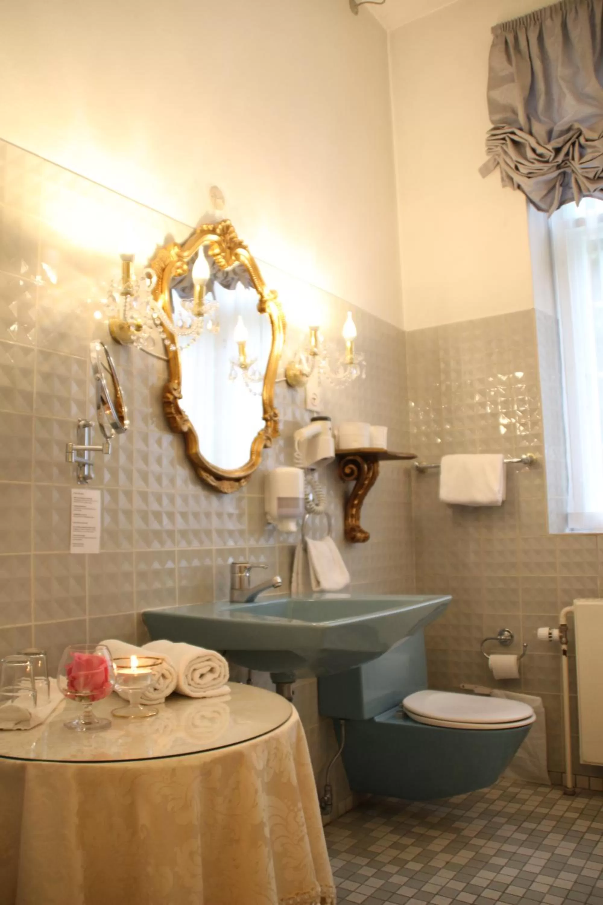 Bathroom in Sophiendal Manor