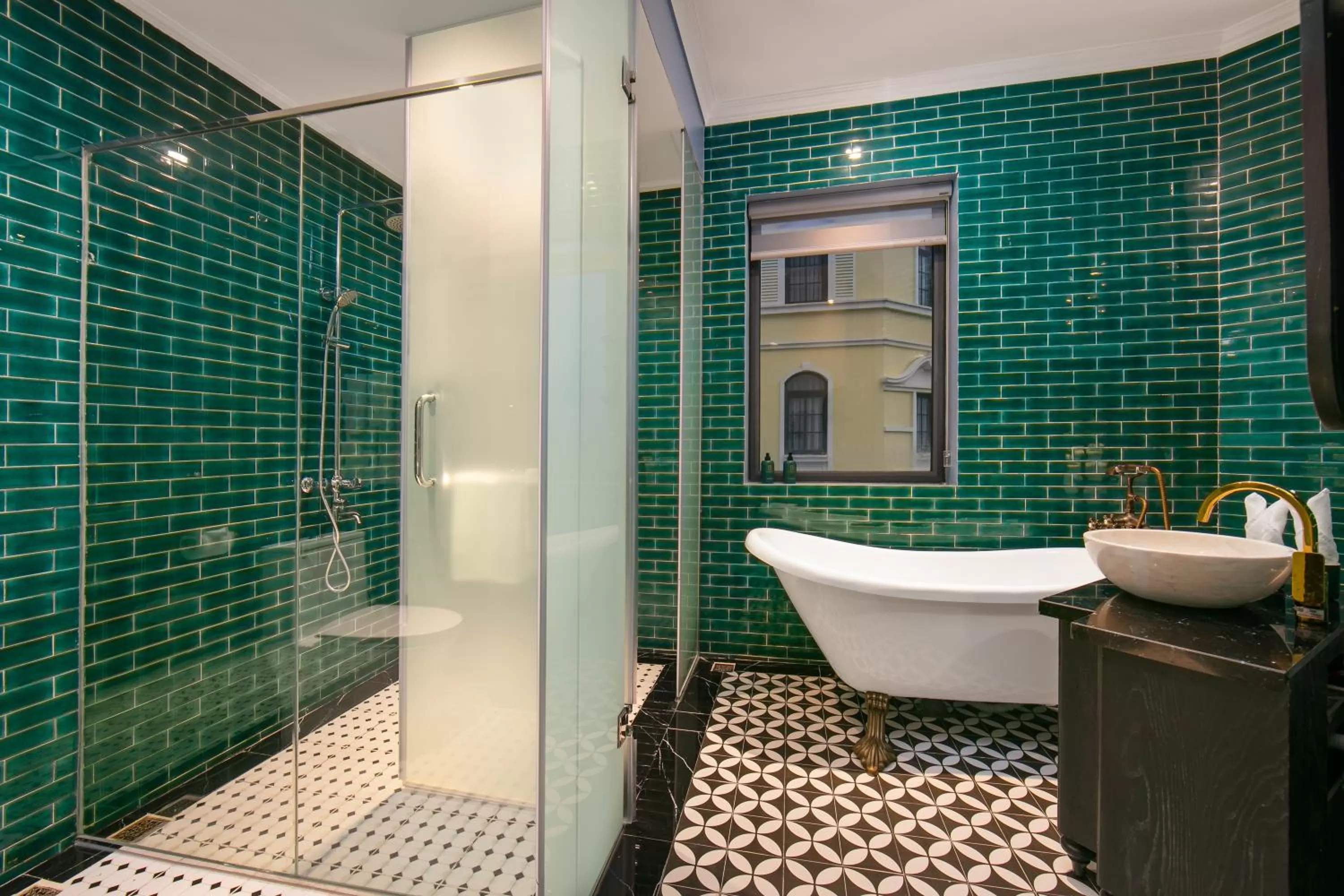 Bathroom in The Secret HaLong