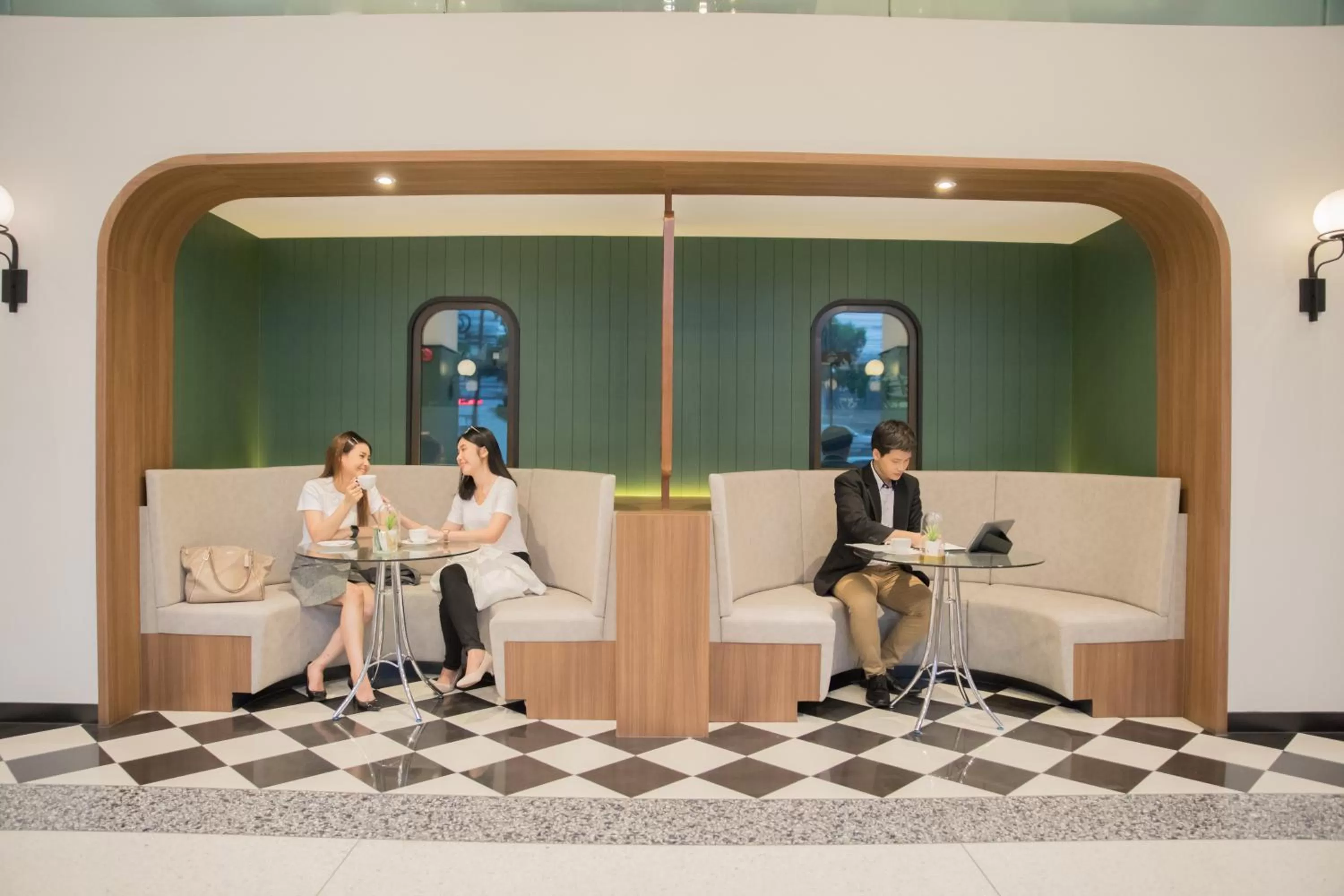 Lobby or reception in Justice Hotel