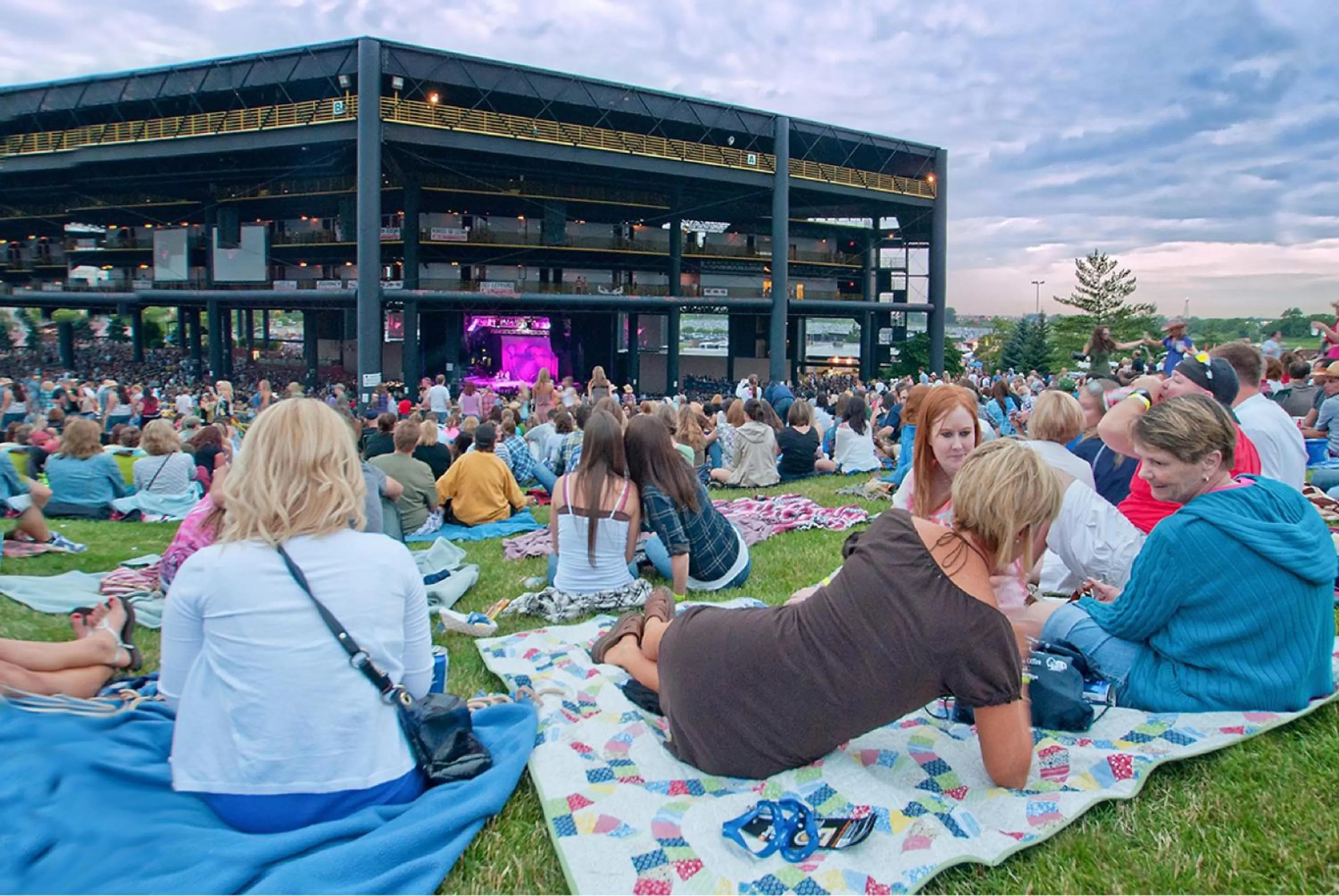 Nearby landmark in Holiday Inn - Chicago - Tinley Park by IHG