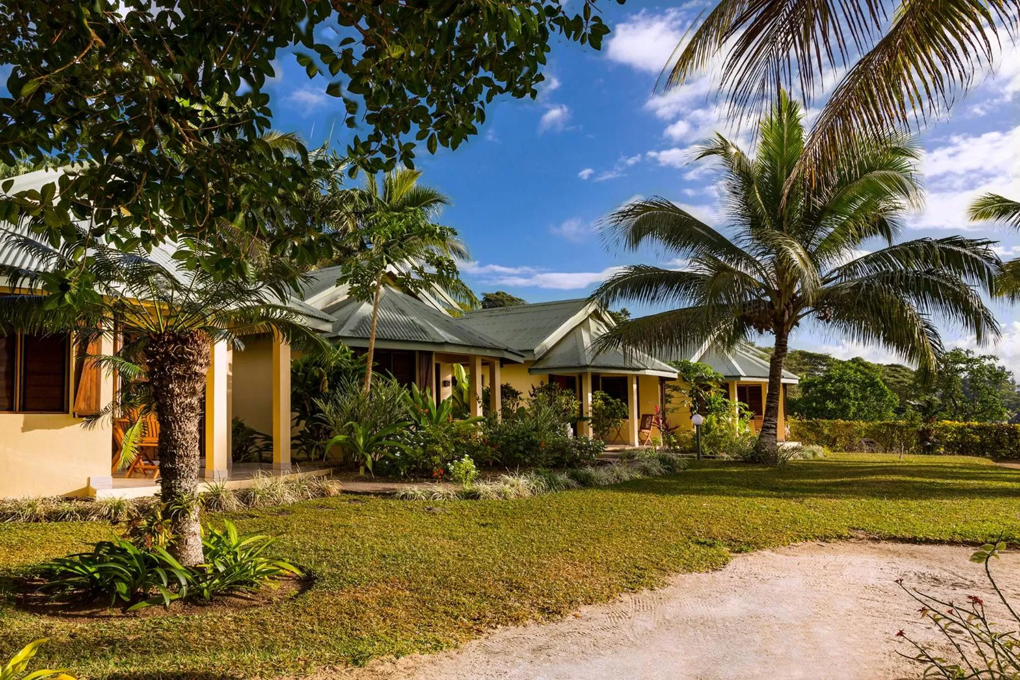 Day in Poppy's on the Lagoon