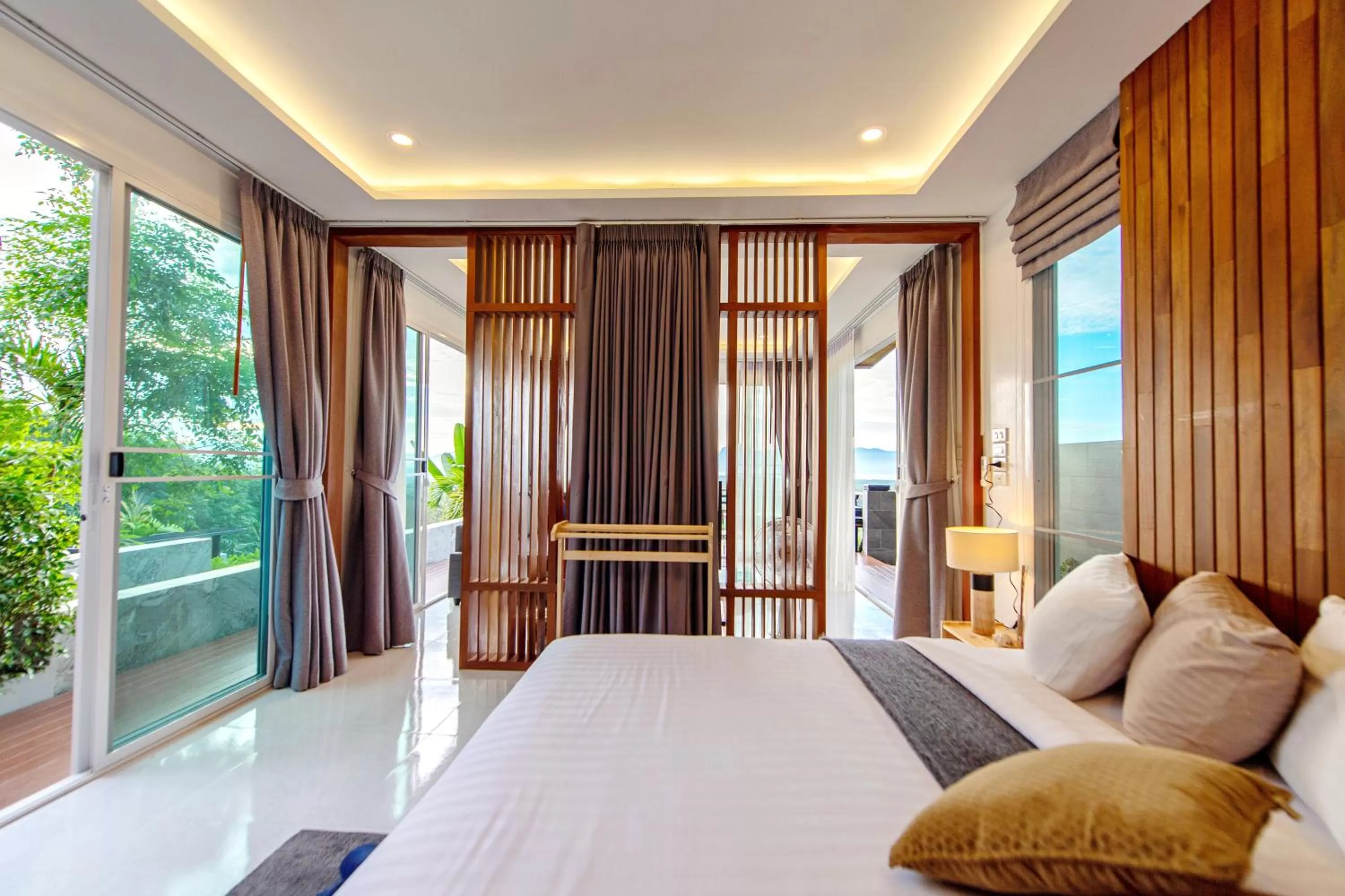 Bedroom, Bed in Ao Luek Panoramic Pool-SHA Plus
