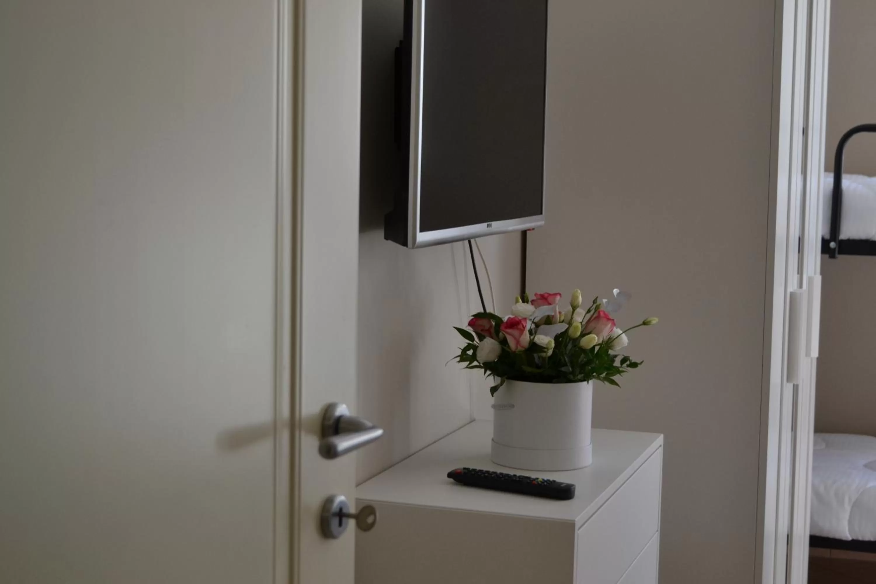 TV/Entertainment Center in MR Living Bed & Breakfast