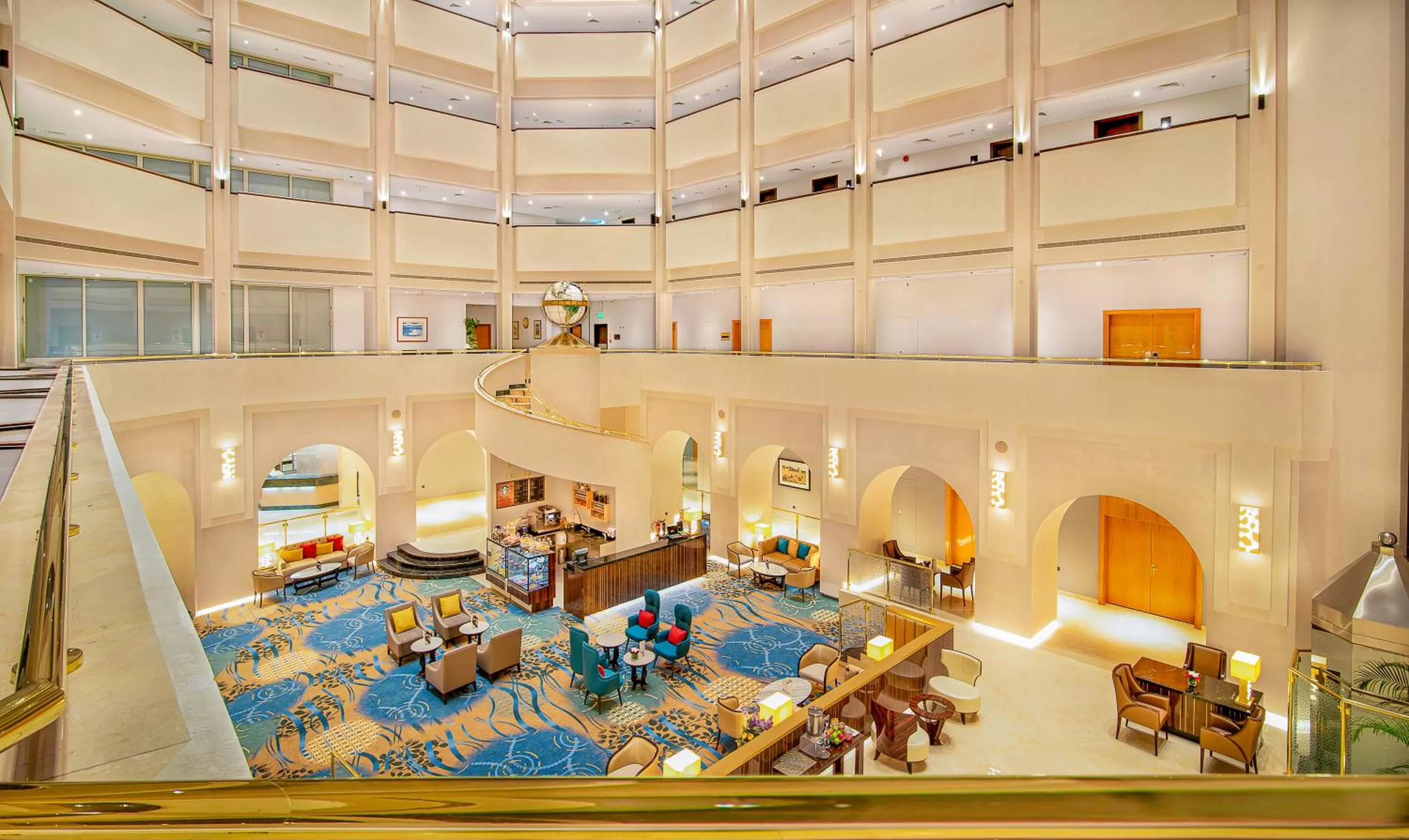 Lobby or reception in Radisson Blu Hotel & Resort, Al Ain