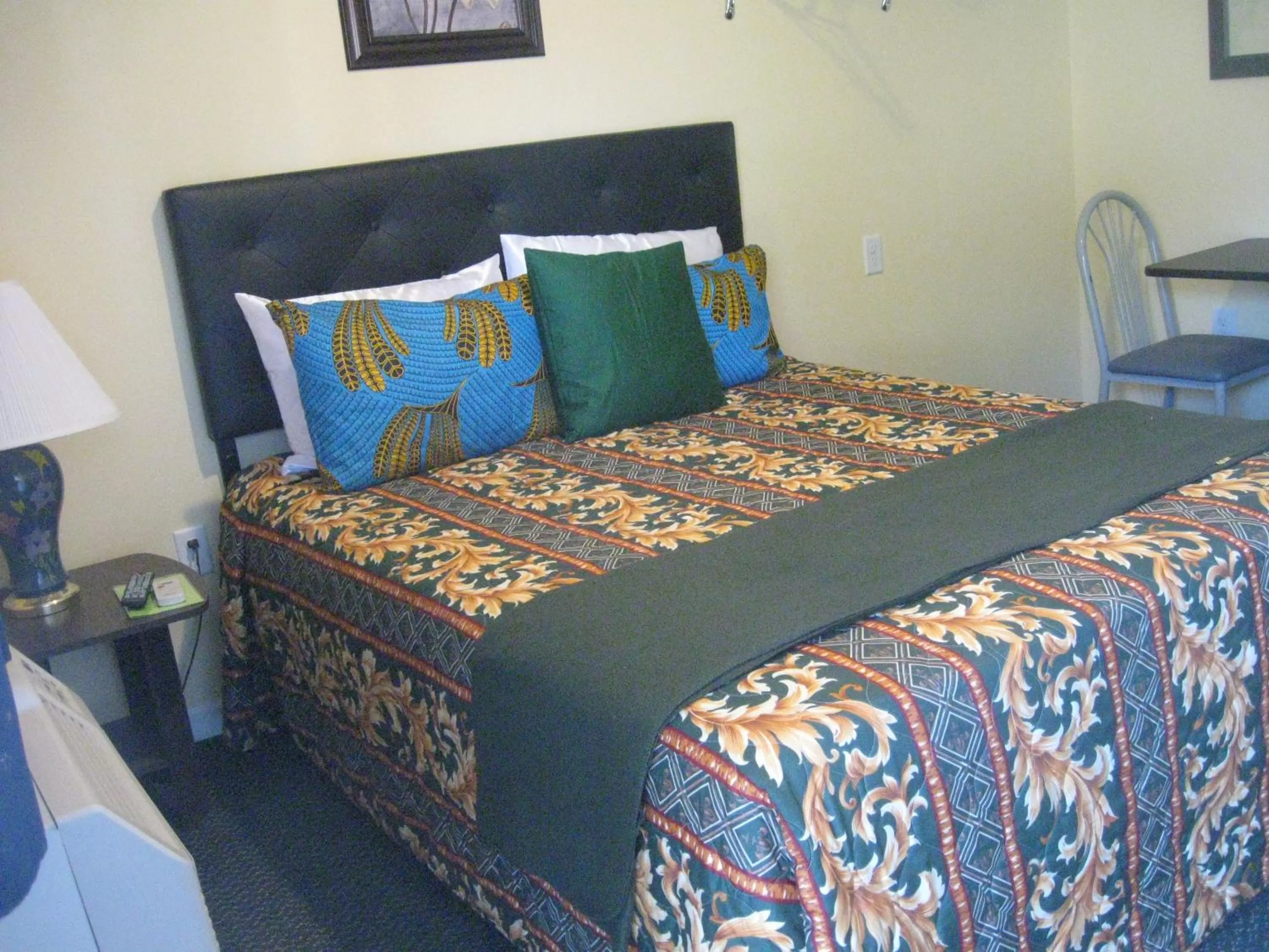 Bed in Western Motel