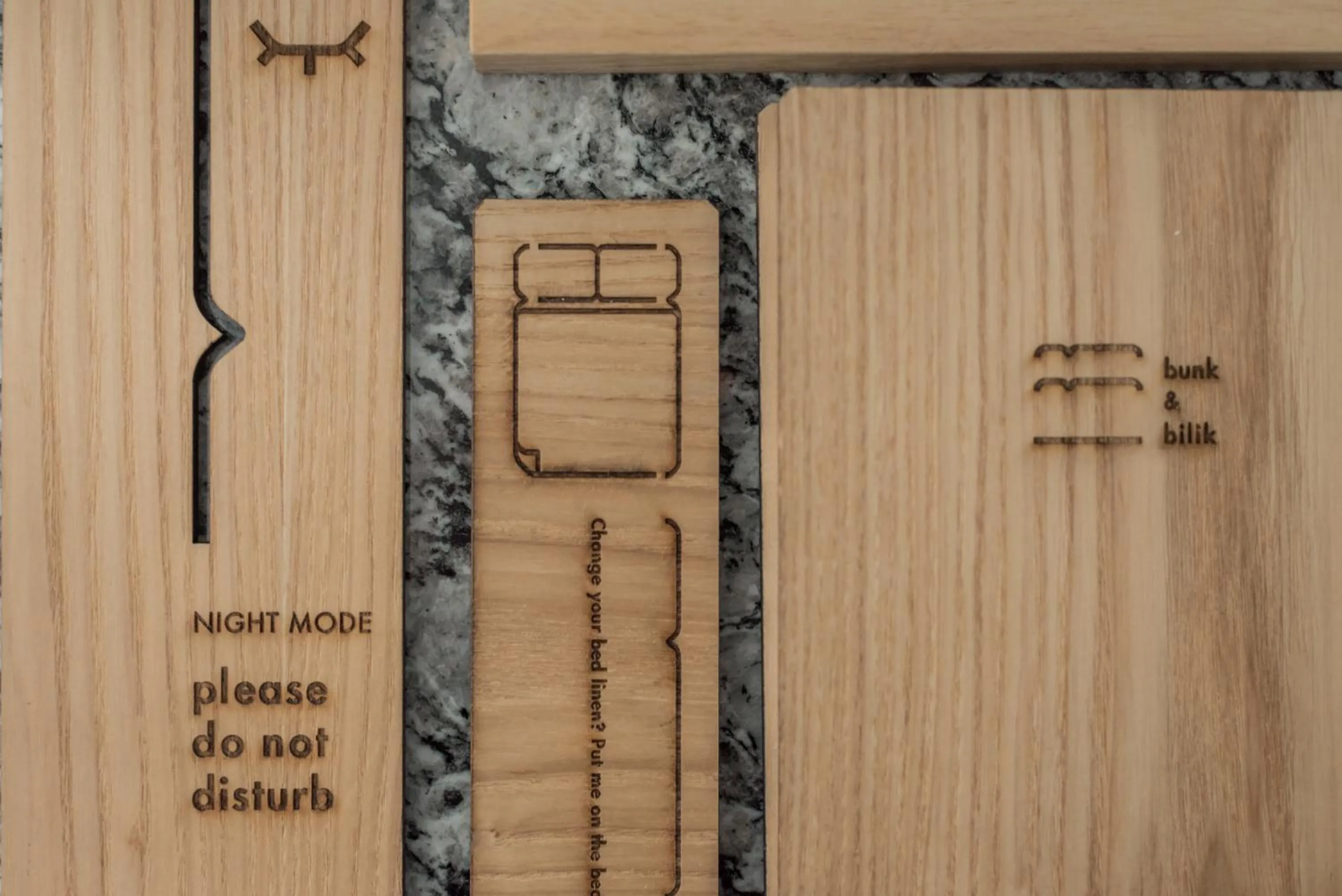 Logo/Certificate/Sign in Bunk & Bilik Hotel Jalan Ipoh