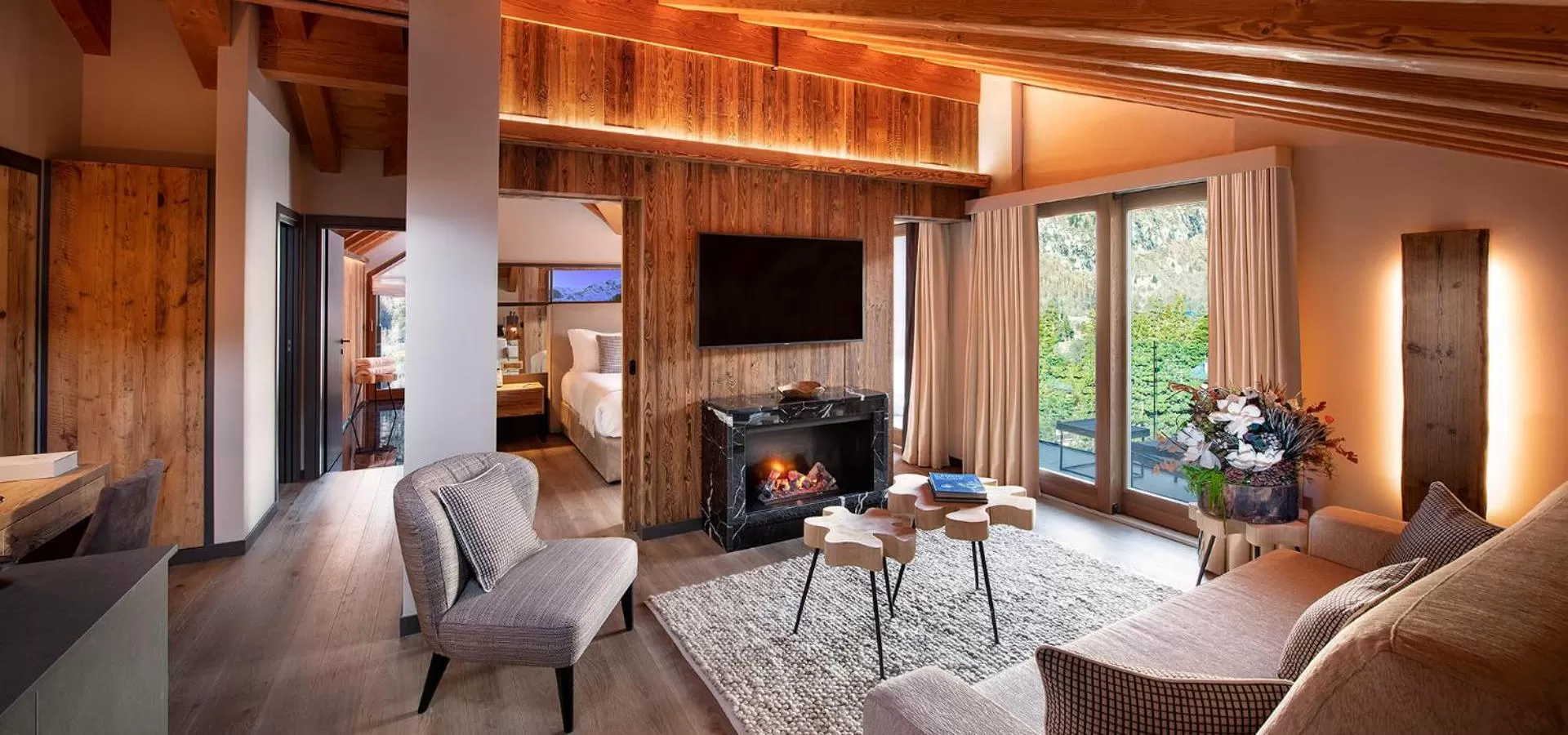 TV and multimedia in Le Massif Hotel & Lodge Courmayeur The Leading Hotels of the World