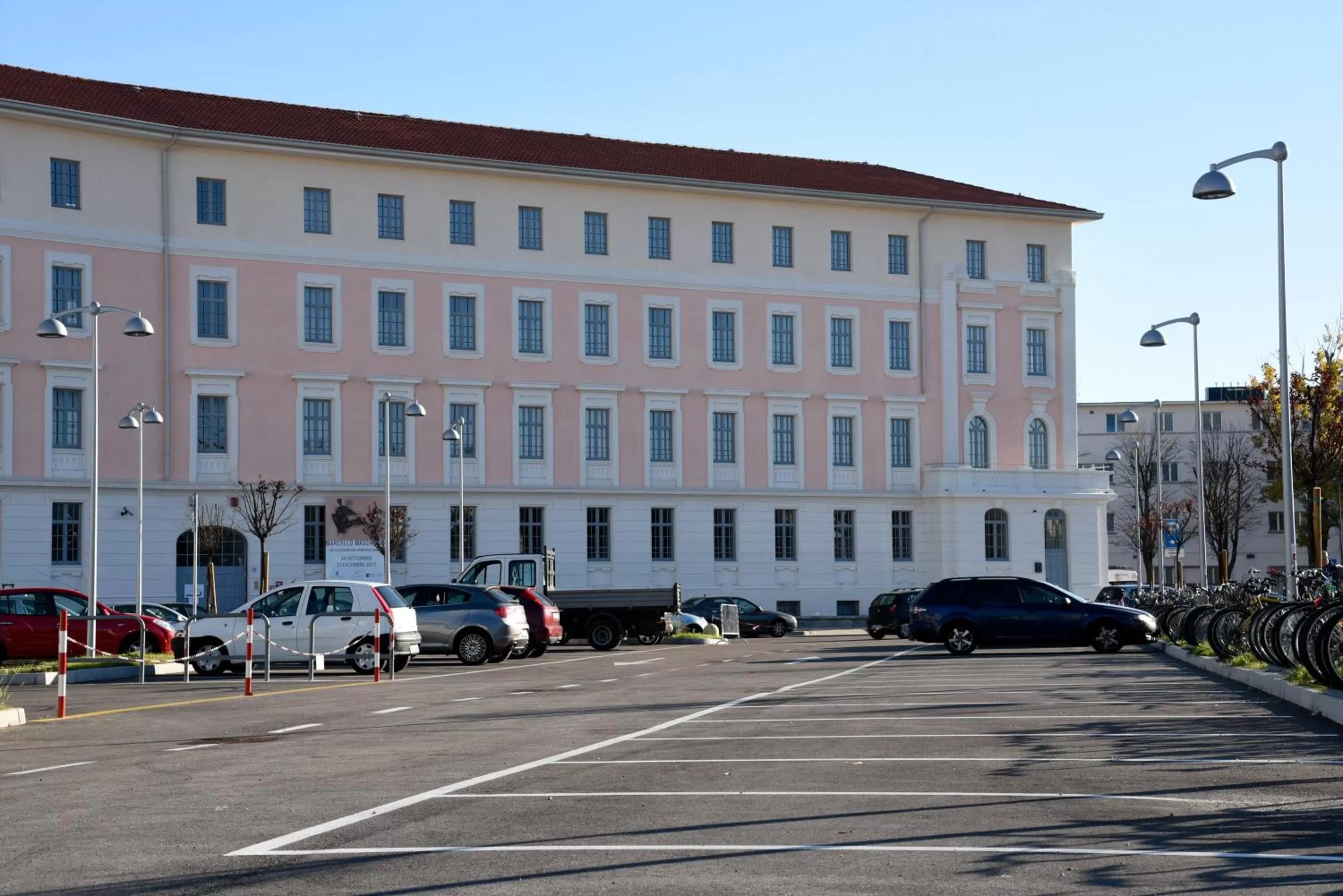 Property building in Nuovo Albergo Operai