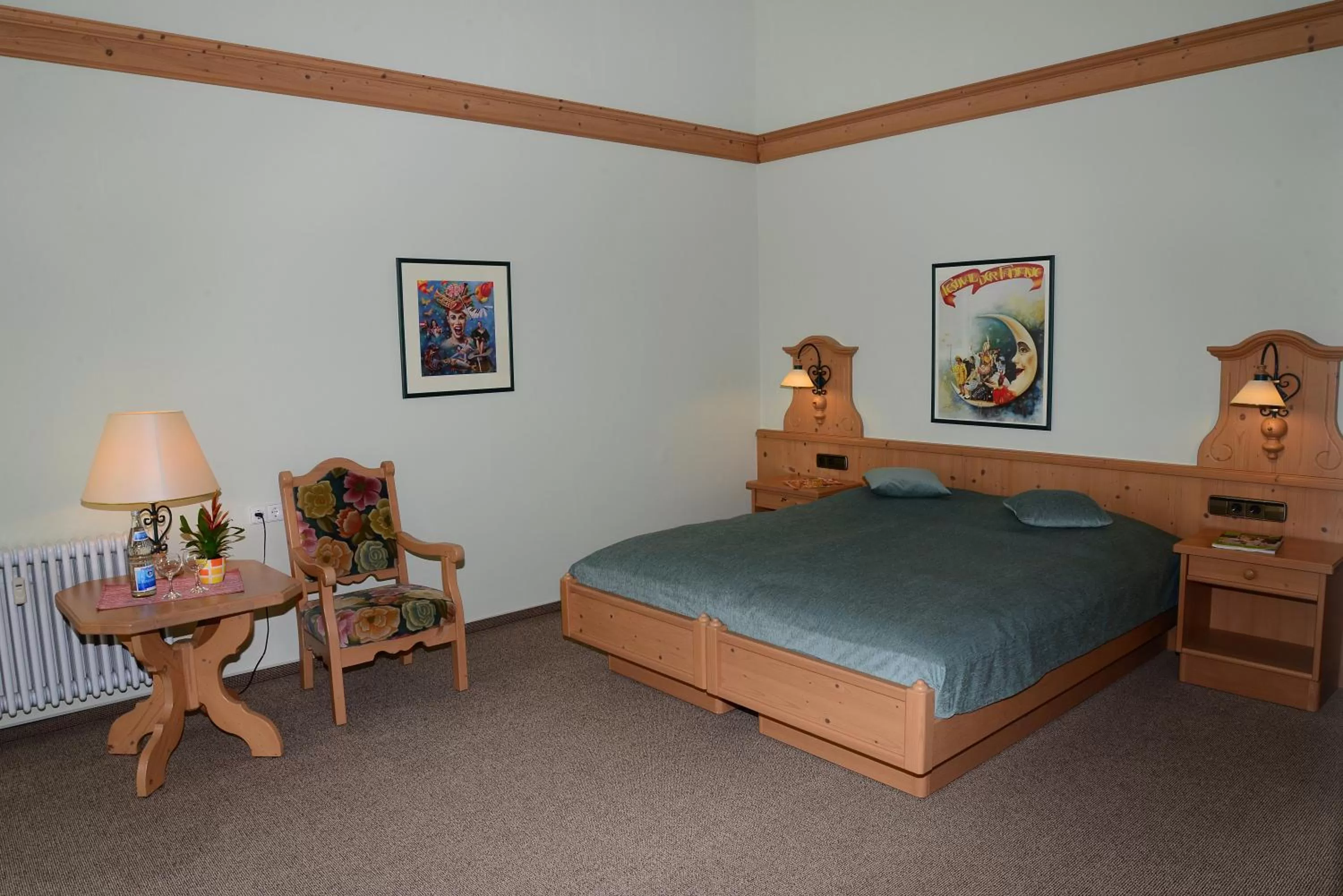 Photo of the whole room, Bed in Residence am Weinberg / Travellers Hotelbetriebs GmbH