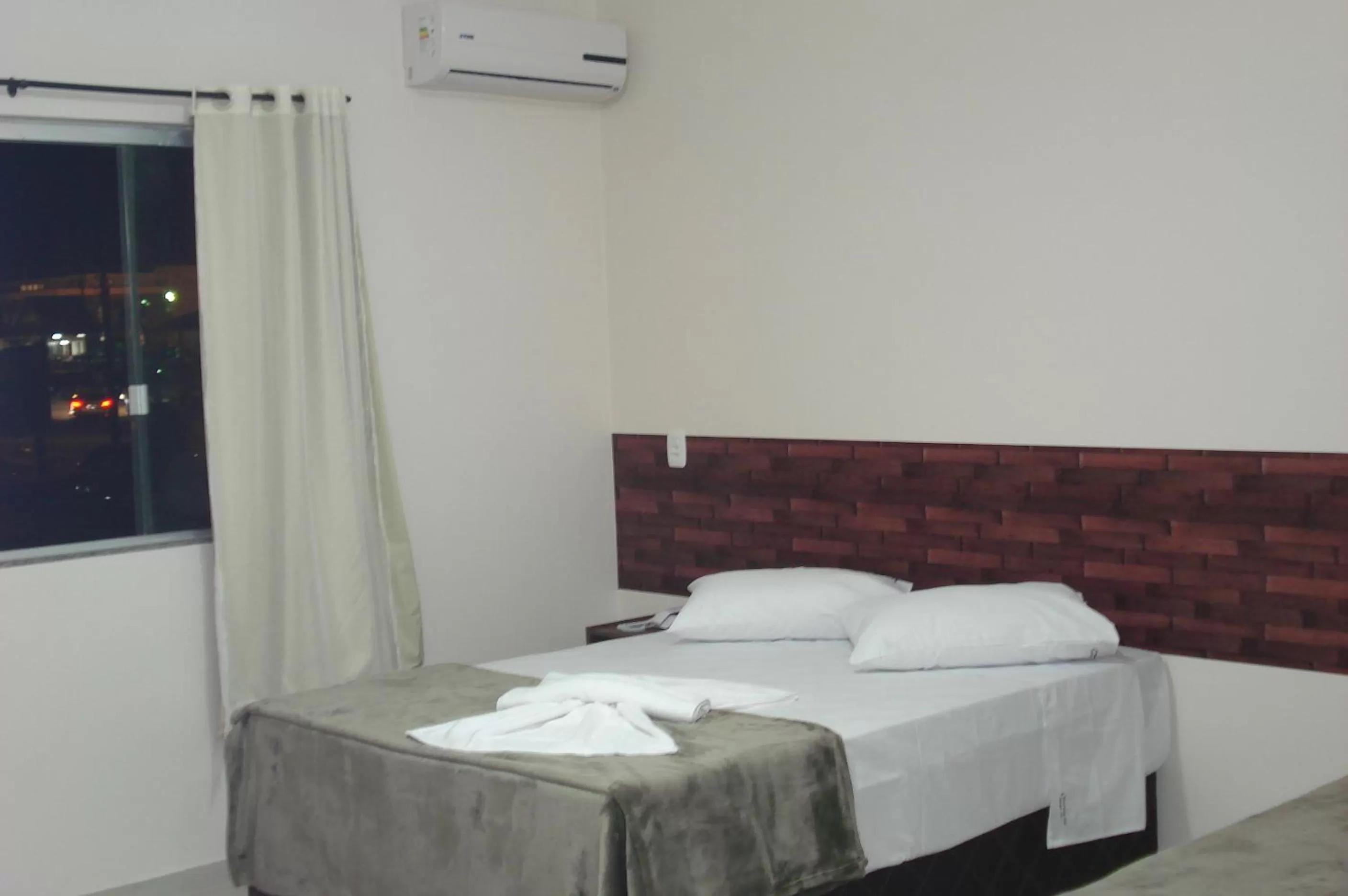 Bedroom, Bed in Brisa Parque Hotel