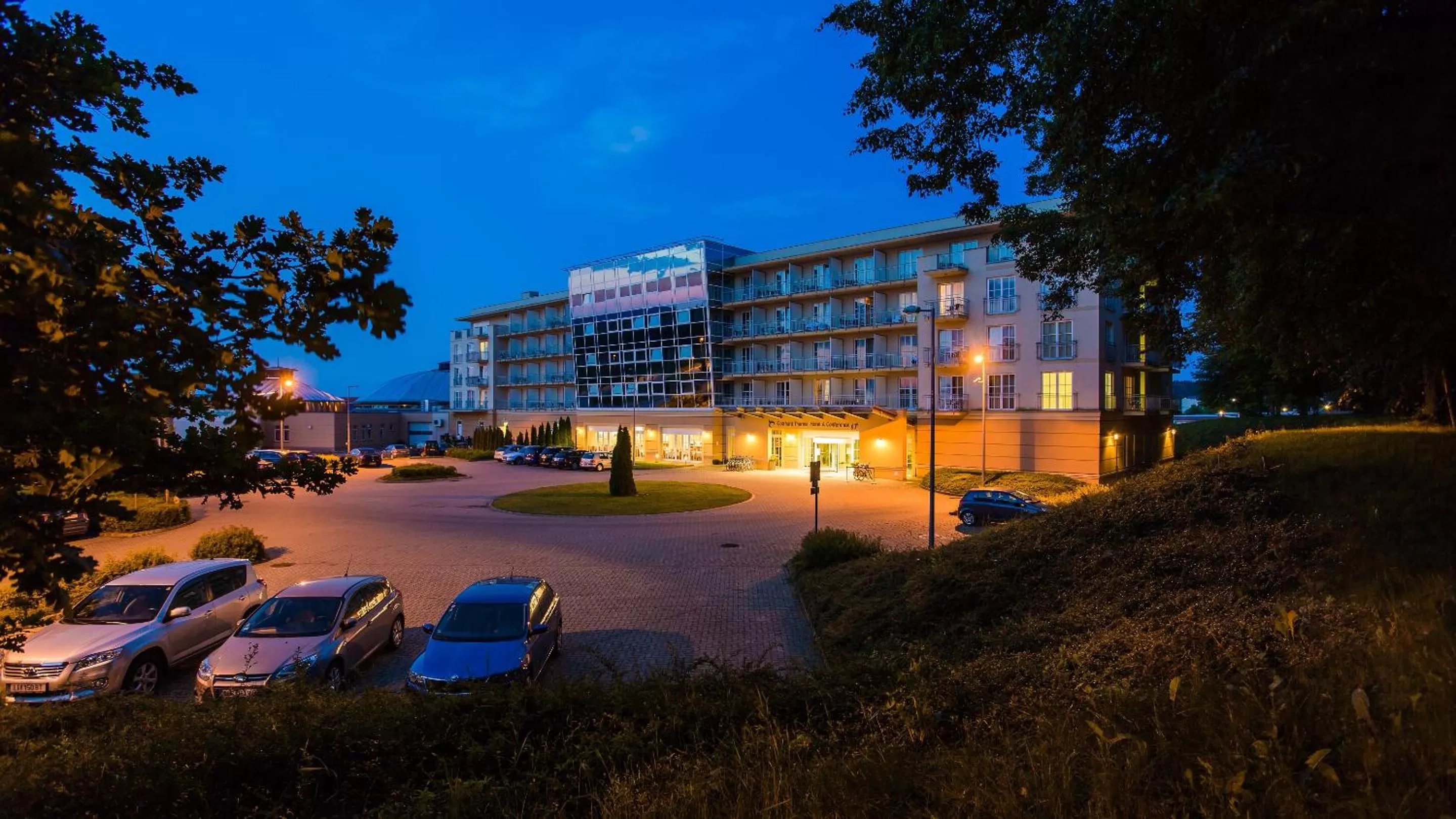 Facade/entrance in Gotthard Therme Hotel & Conference