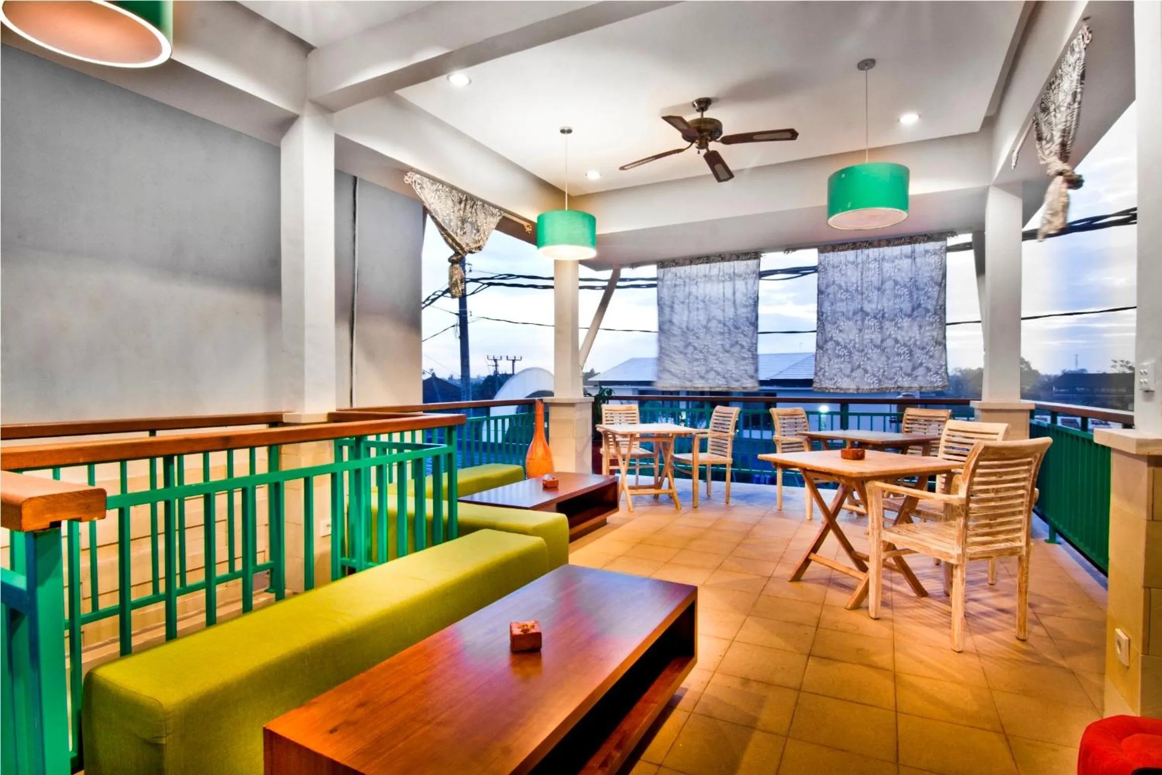 Restaurant/places to eat in The Green Zhurga Suite Seminyak