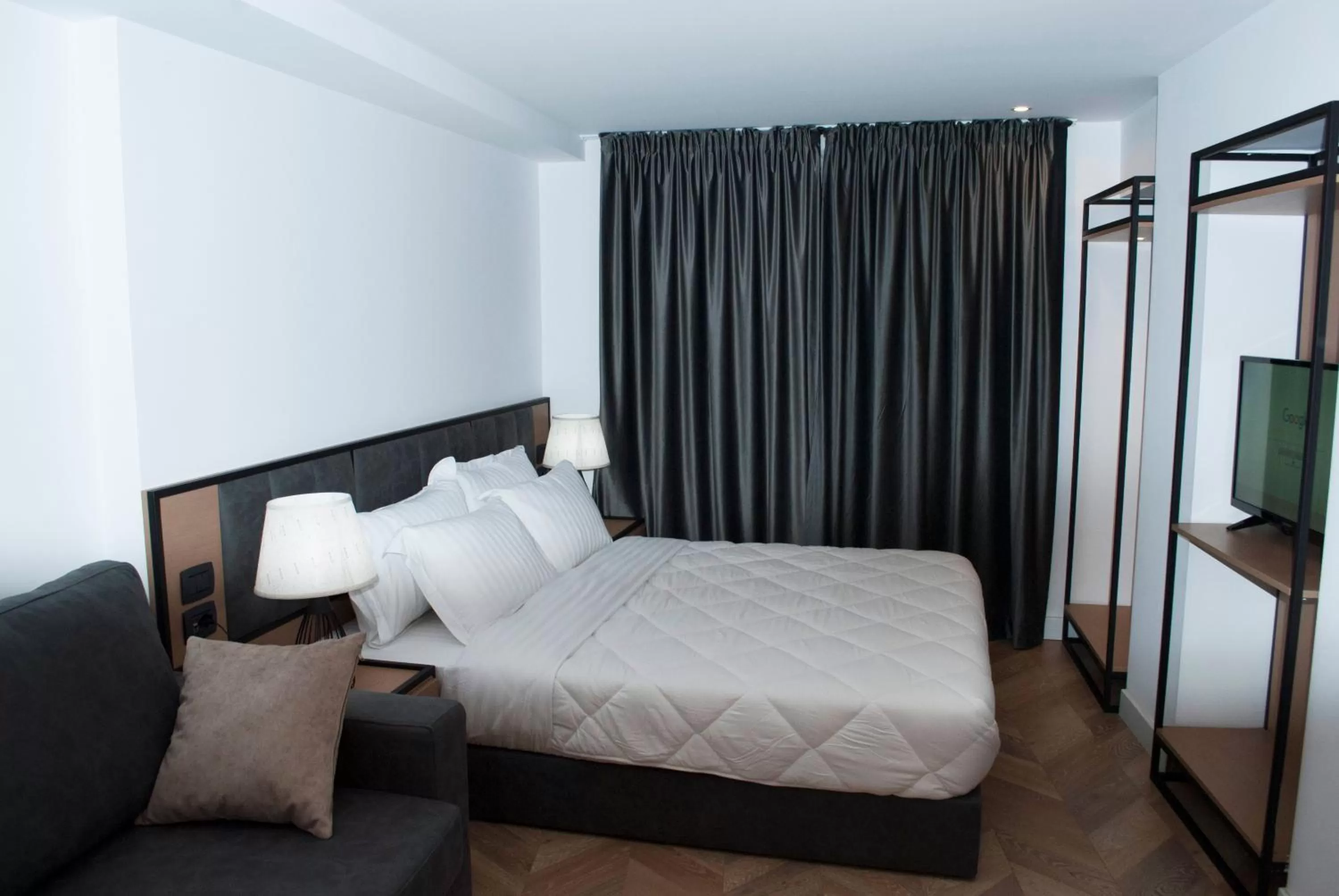 Bedroom, Bed in Prime Hotel