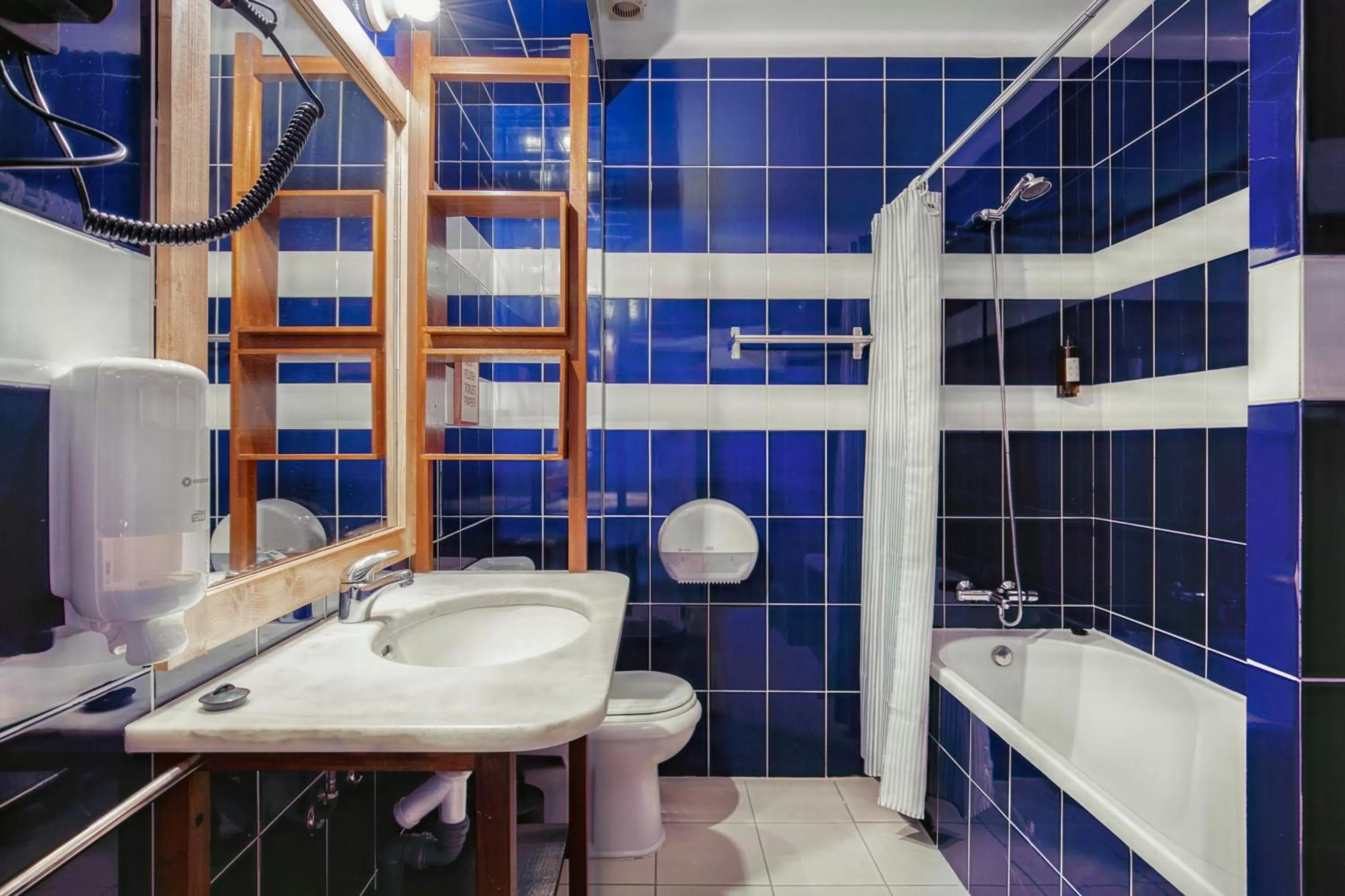 Bathroom in Malacuna Peniche