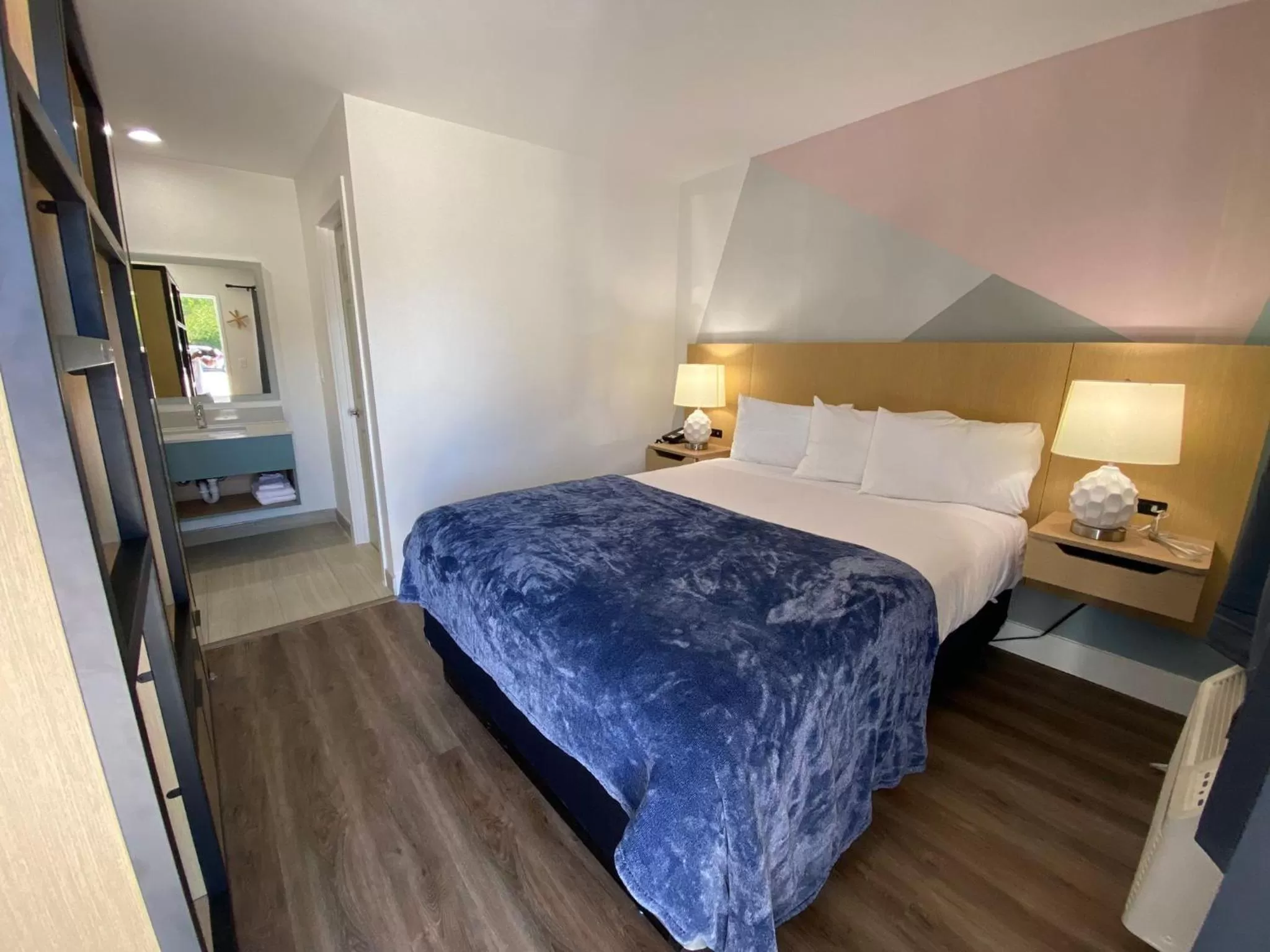 Bed in Salt Air Lodge