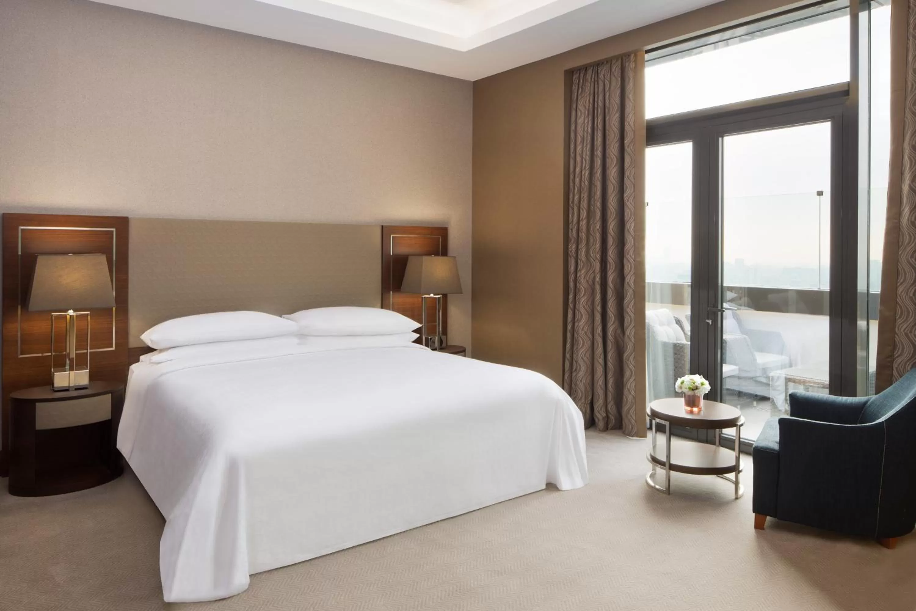 Bedroom, Bed in Sheraton Grand Istanbul Atasehir