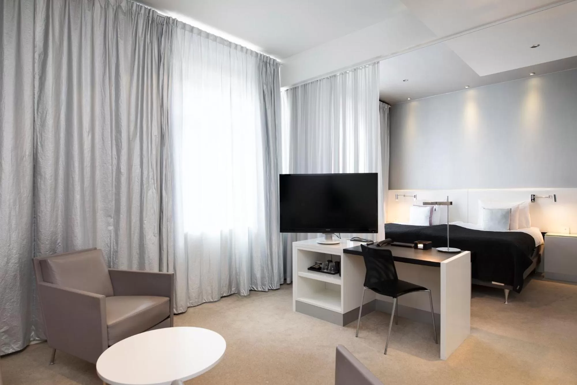 TV and multimedia in ProfilHotels Savoy