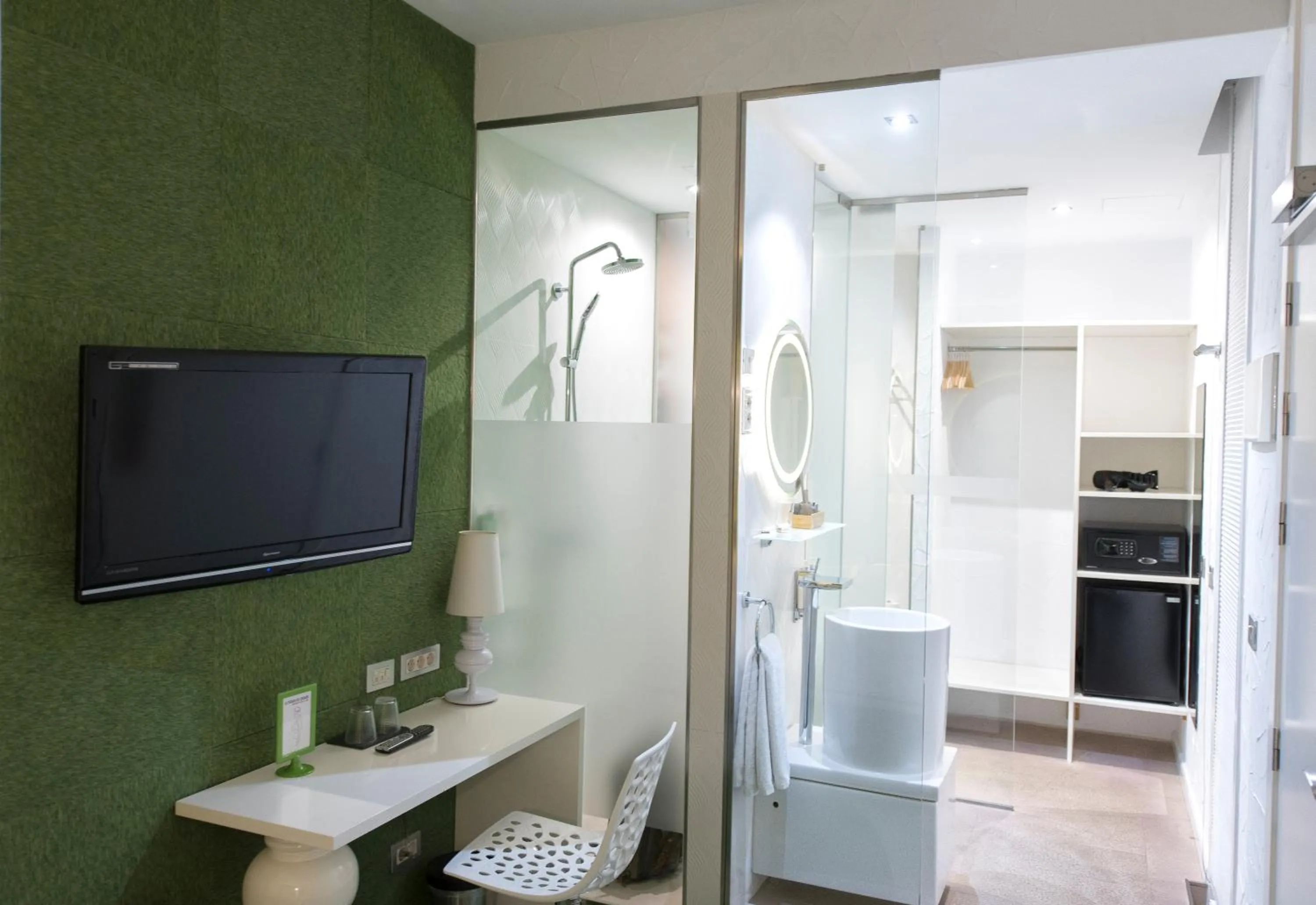 Bathroom in Posada del Dragón Boutique Hotel