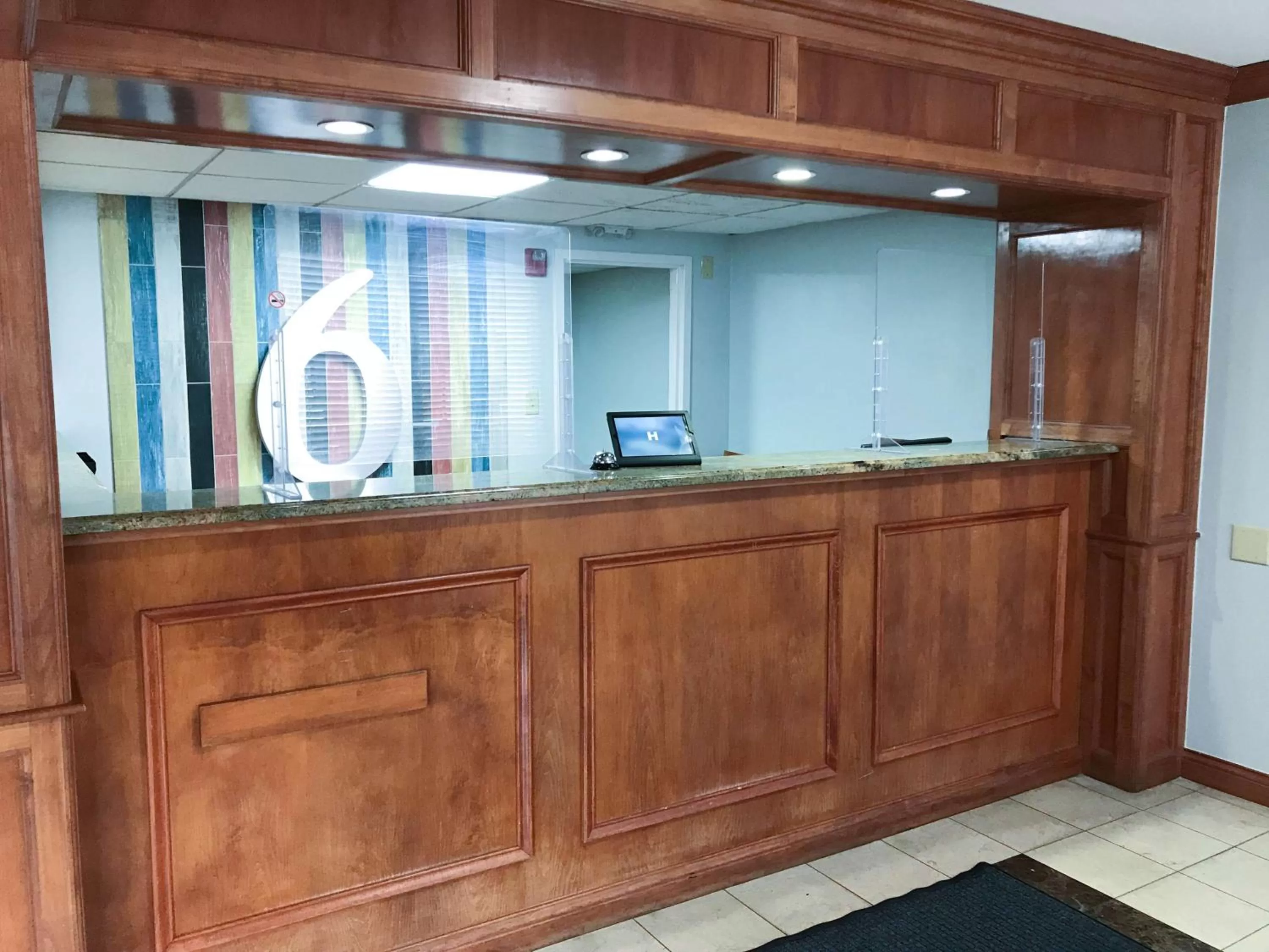 Lobby or reception in Studio 6 Suites Tupelo, MS