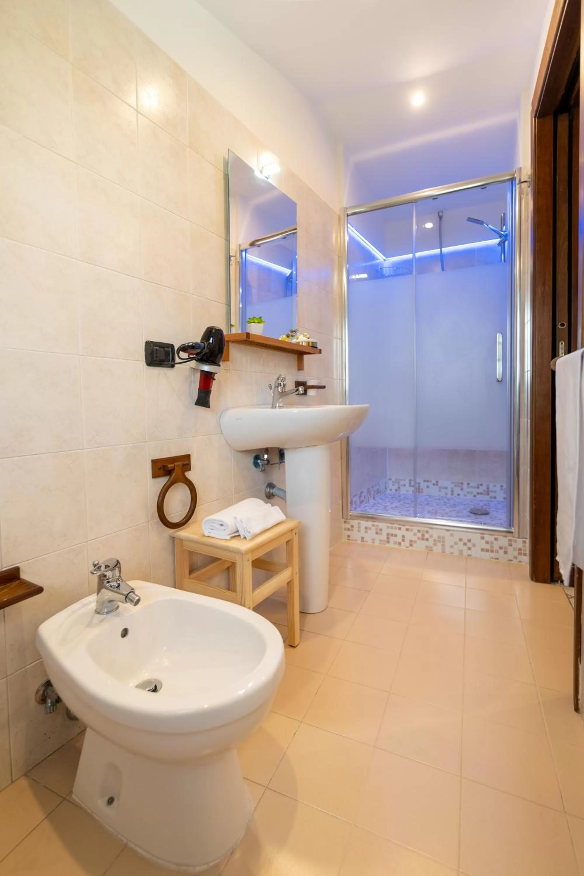 Shower in Villa Rocla guest house Pompei