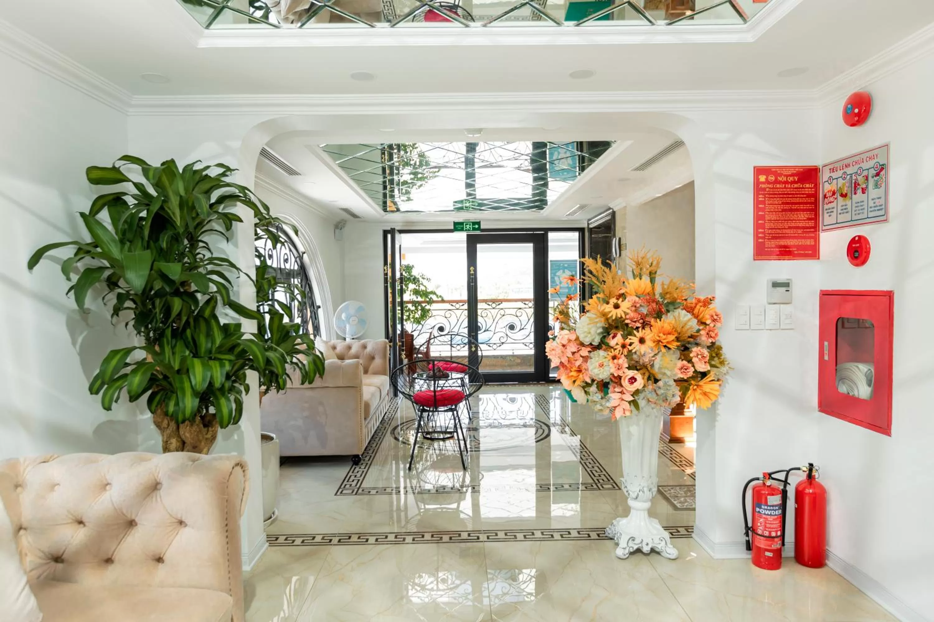 Lobby or reception in Minh Phong Hotel Ha Long