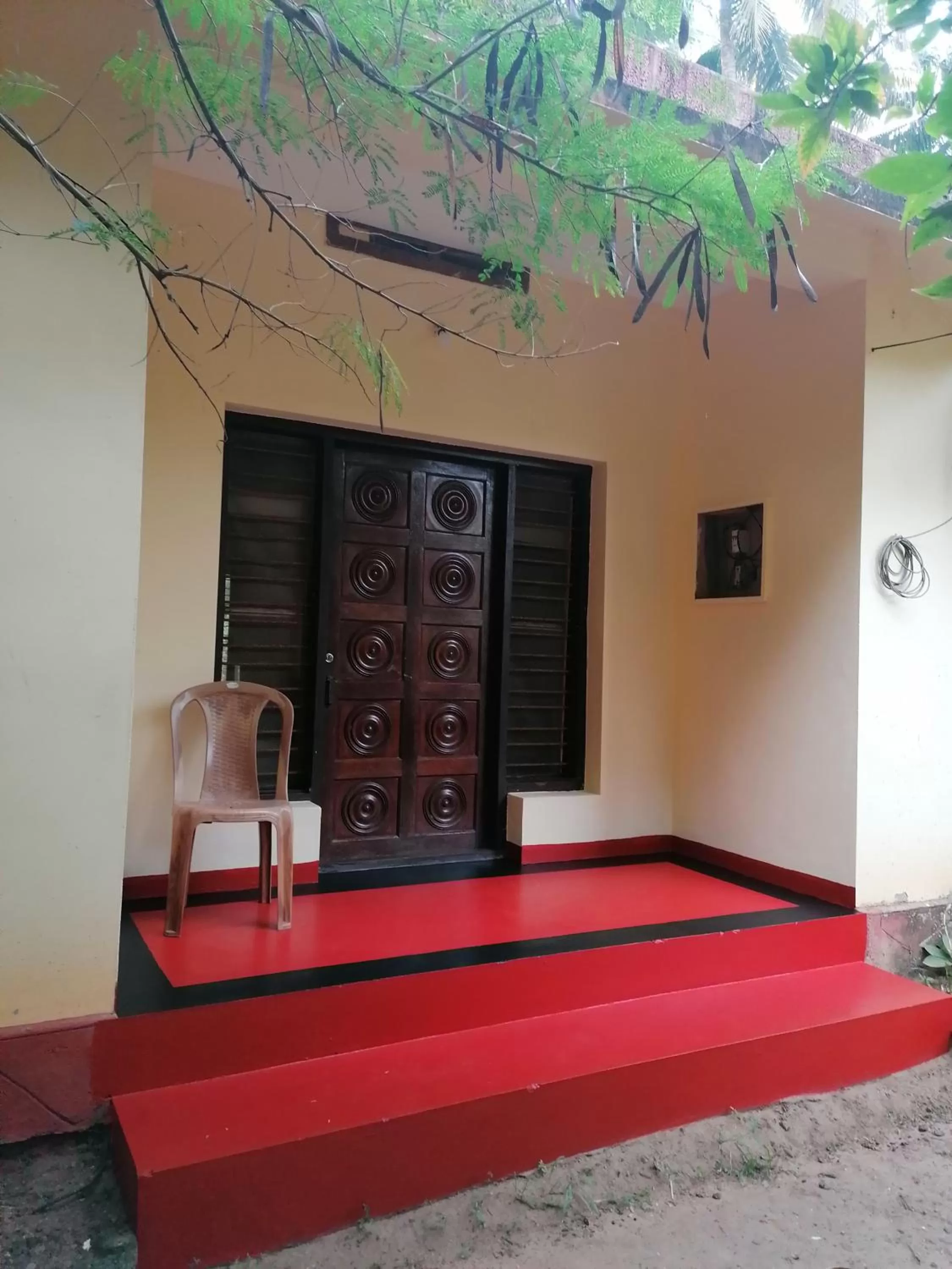 Property building in Sukriti beach Resort