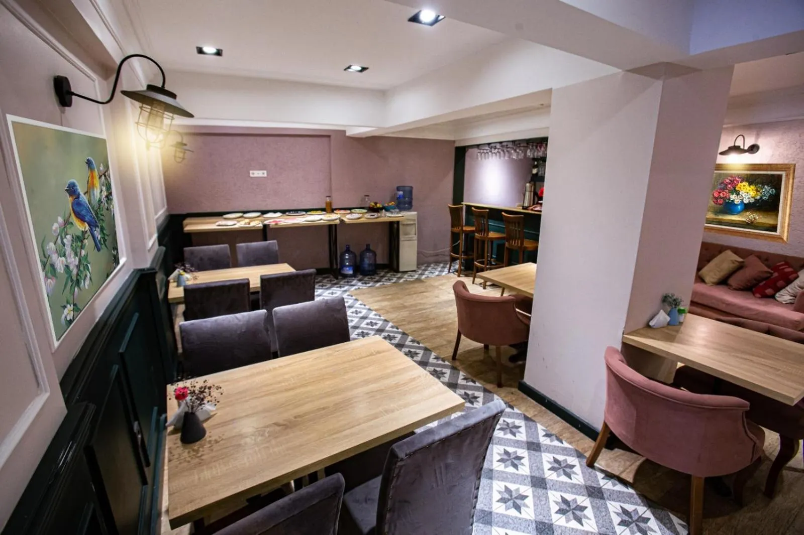 Restaurant/Places to Eat in Comfort Hotel Taksim