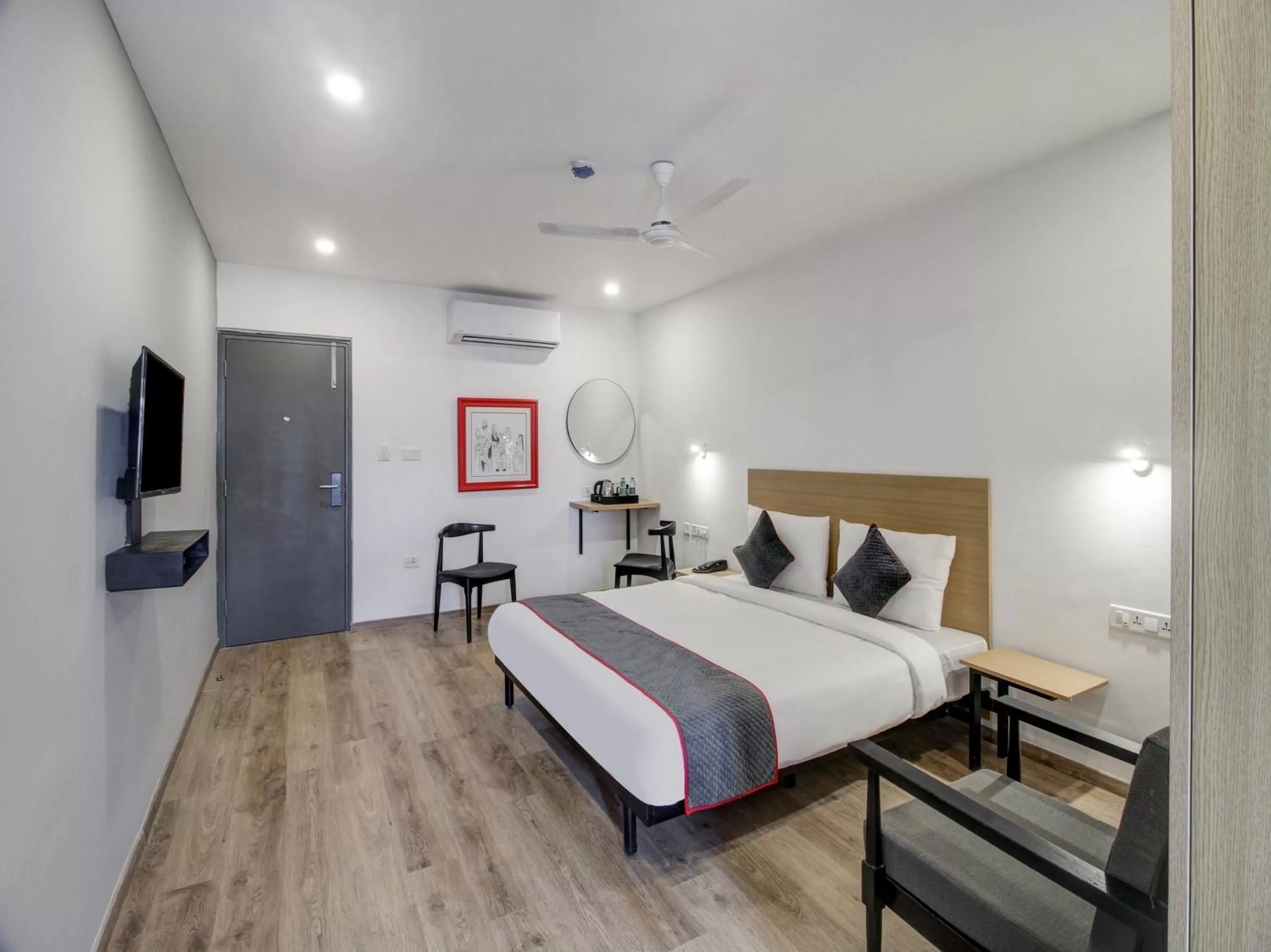 Bedroom, Bed in Super Townhouse RCC Majestic 397 LB Nagar