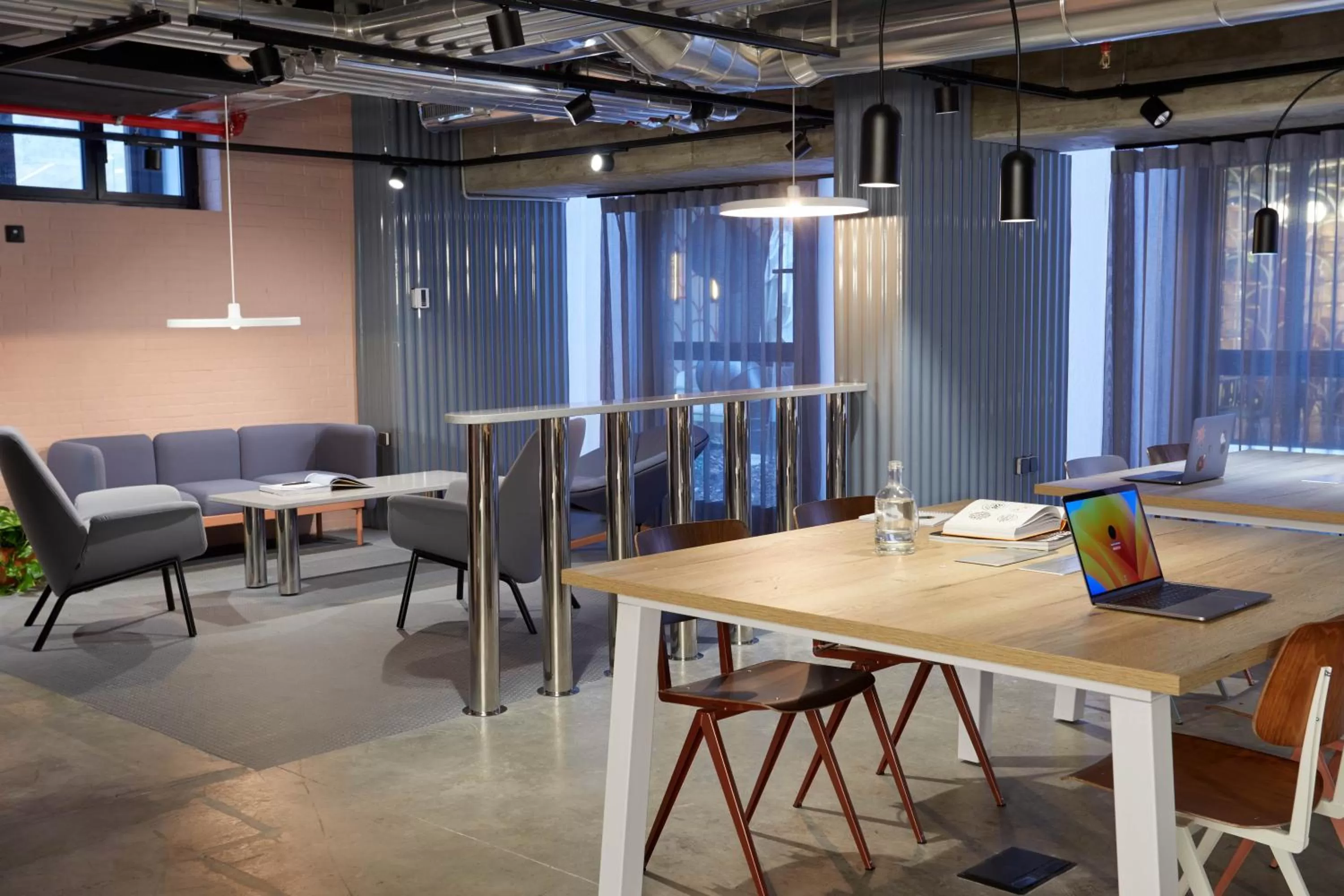 Seating area in The Social Hub Madrid