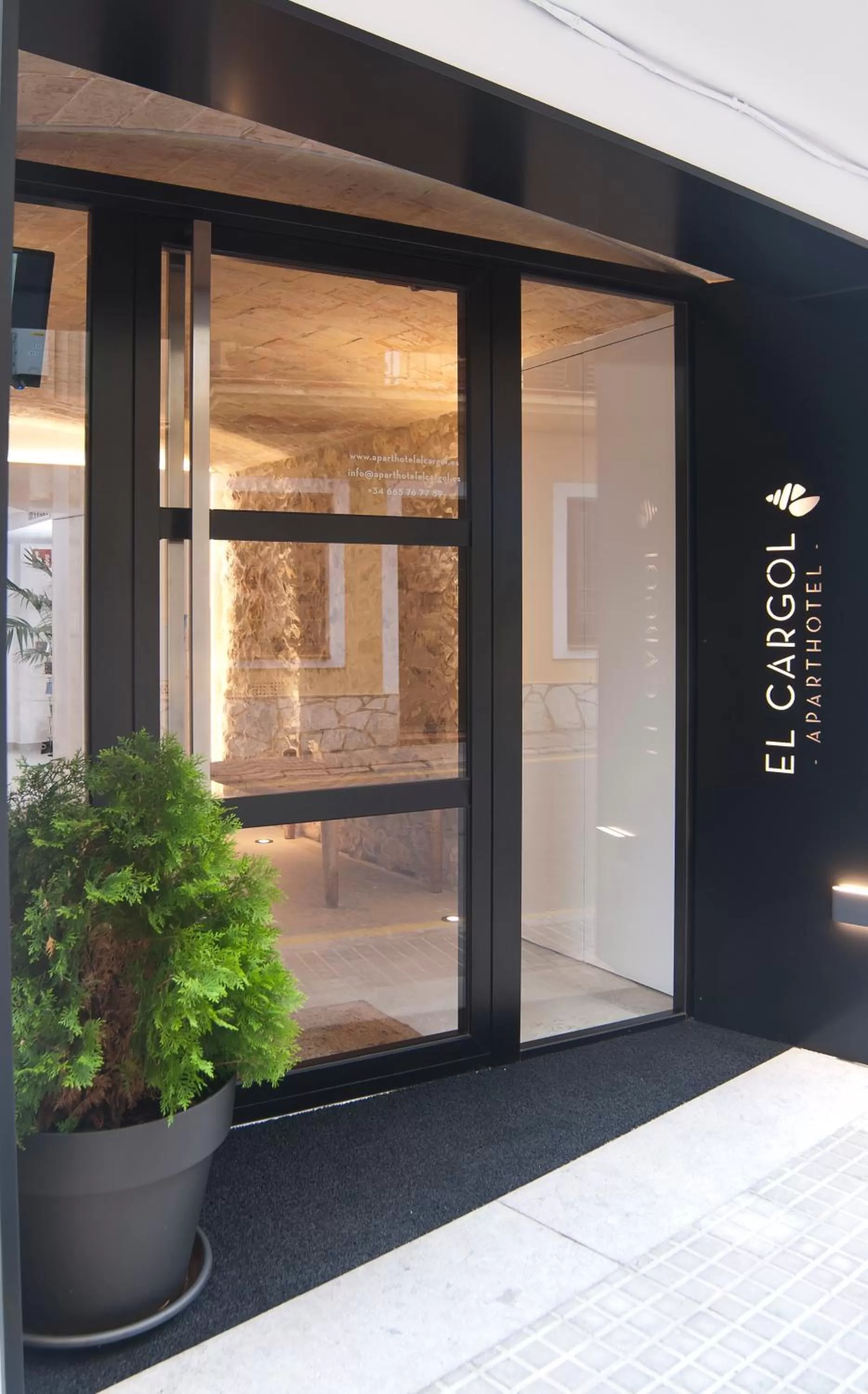 Aparthotel El Cargol