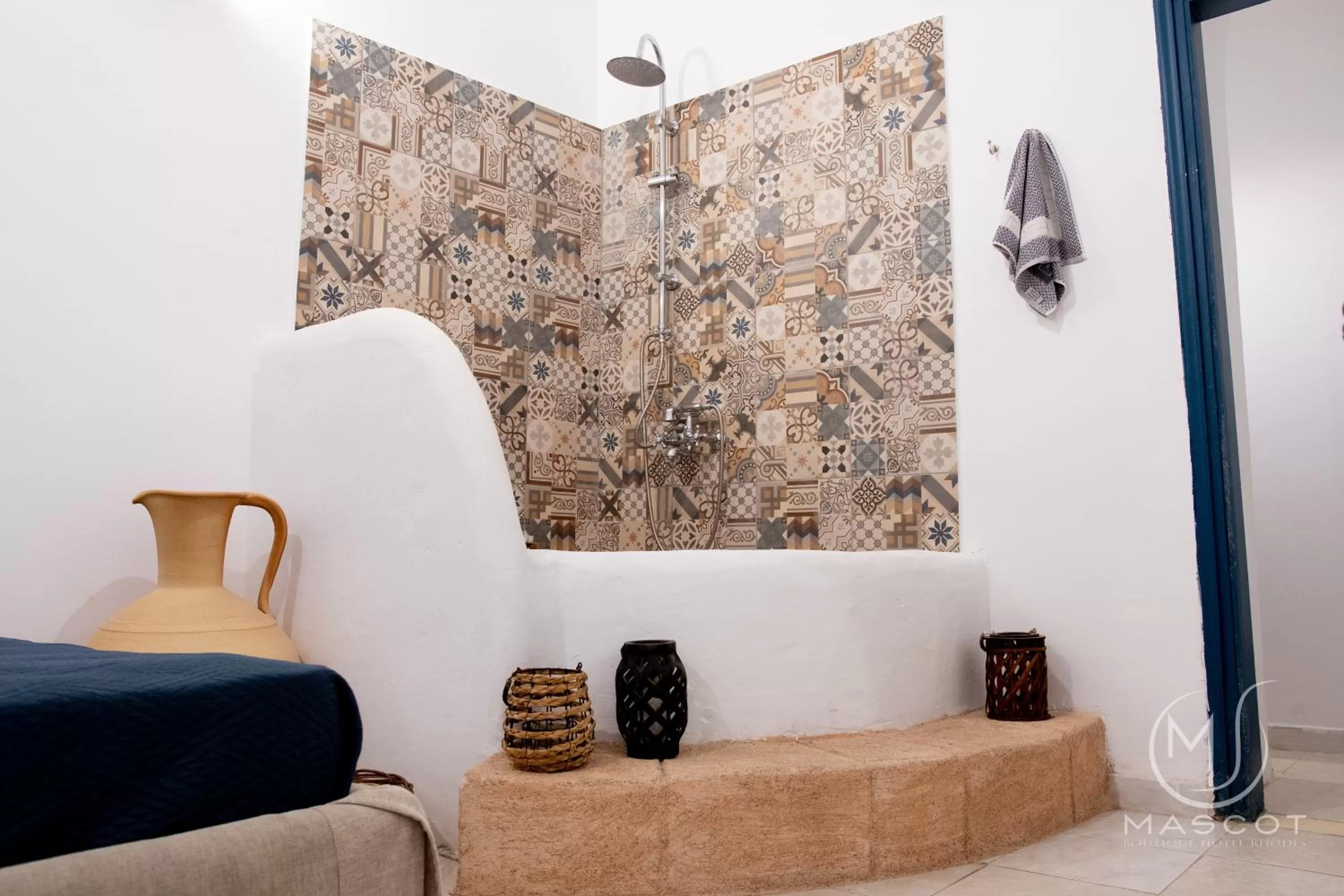 Bed in Mascot Garden Rooms