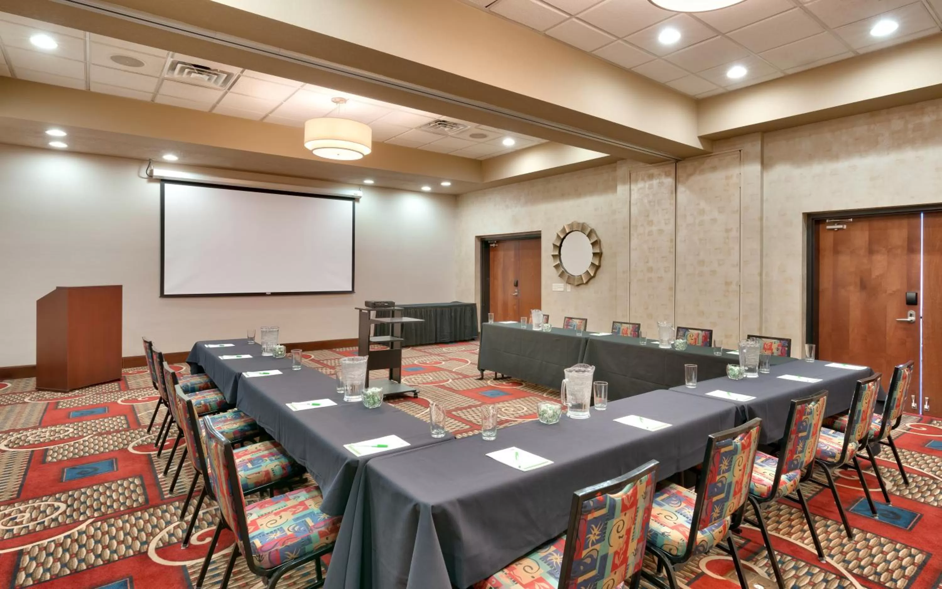 Meeting/conference room in Holiday Inn & Suites Salt Lake City - Airport West by IHG