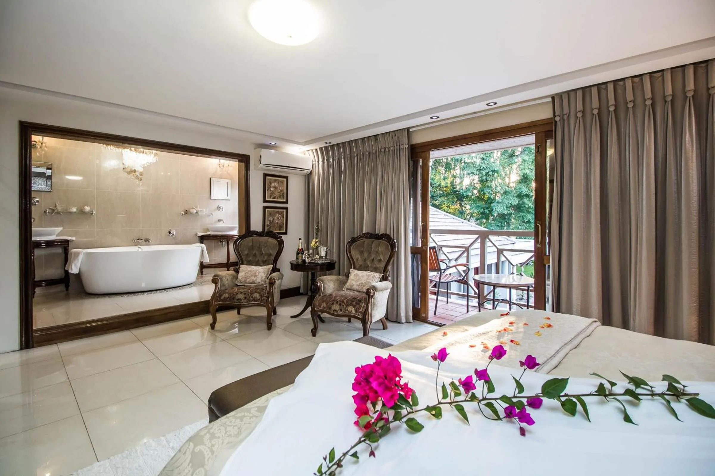 Photo of the whole room, Bed in Villa Amor