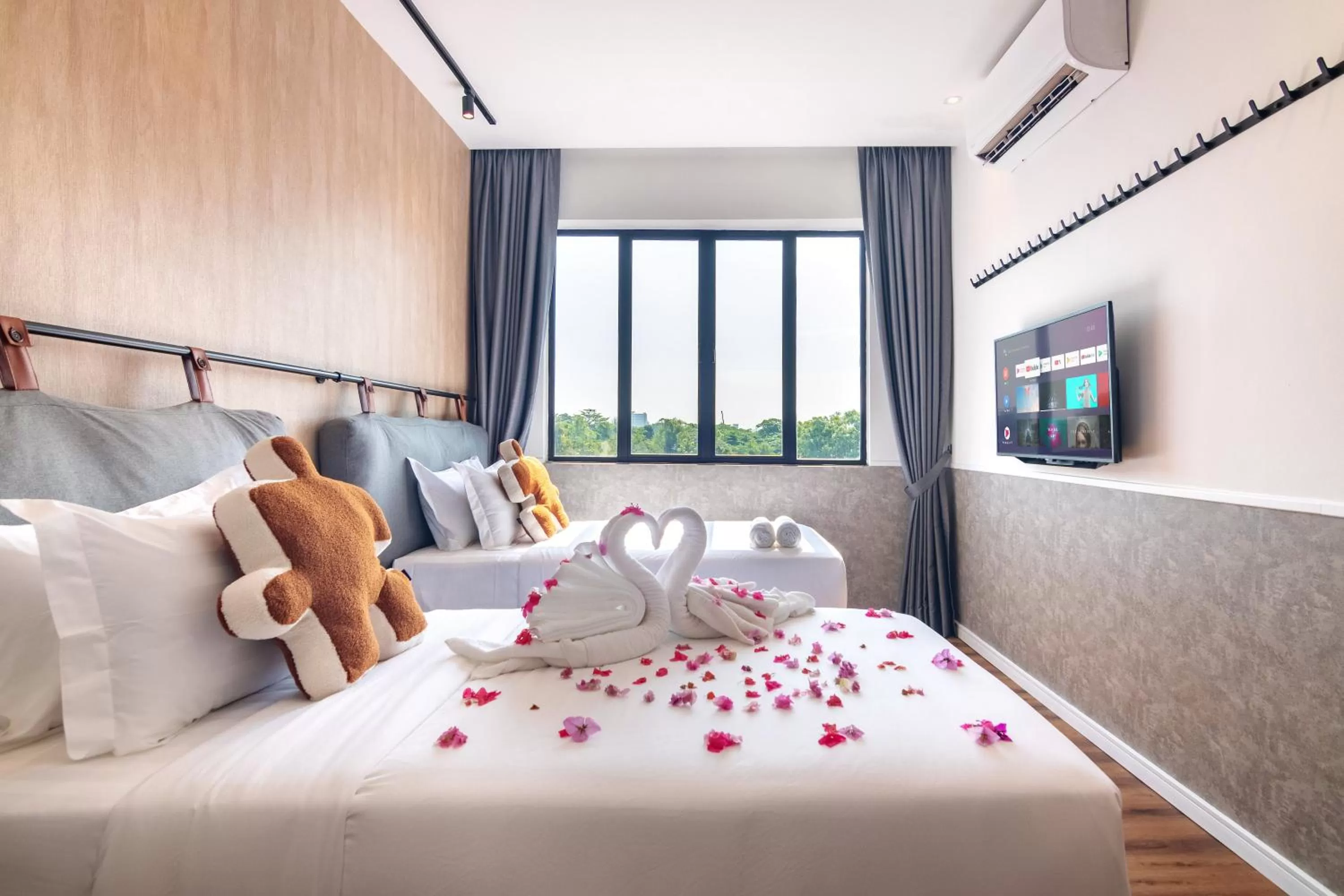 Bedroom, Bed in Bagan Suite