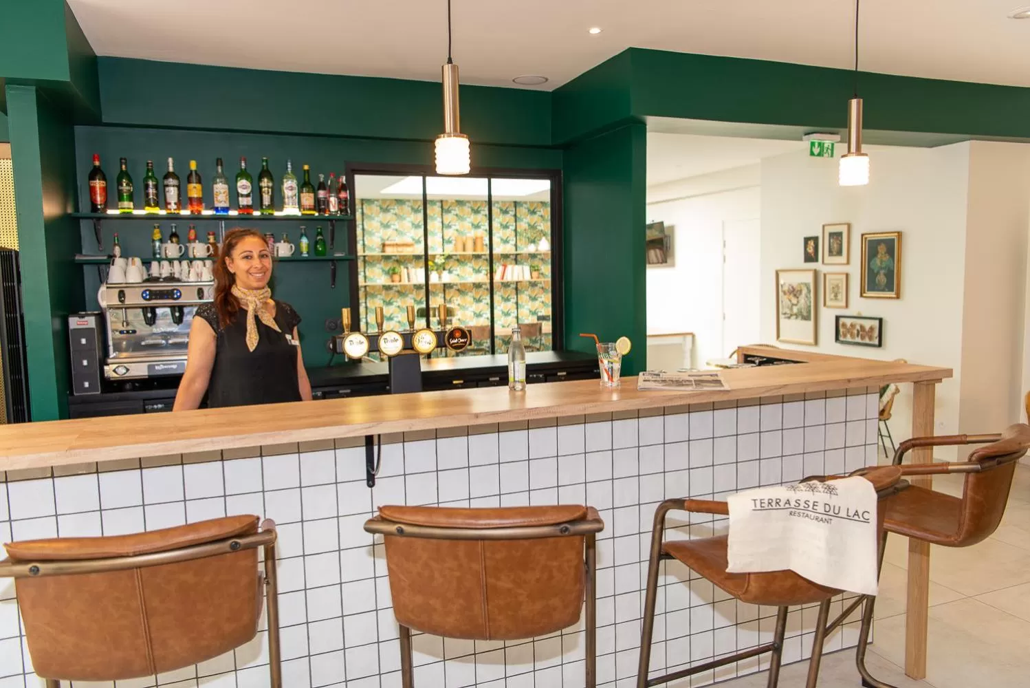 Staff in Best Western Hotel du Lac Dunkerque- Restaurant ouvert 7/7 midi et soir