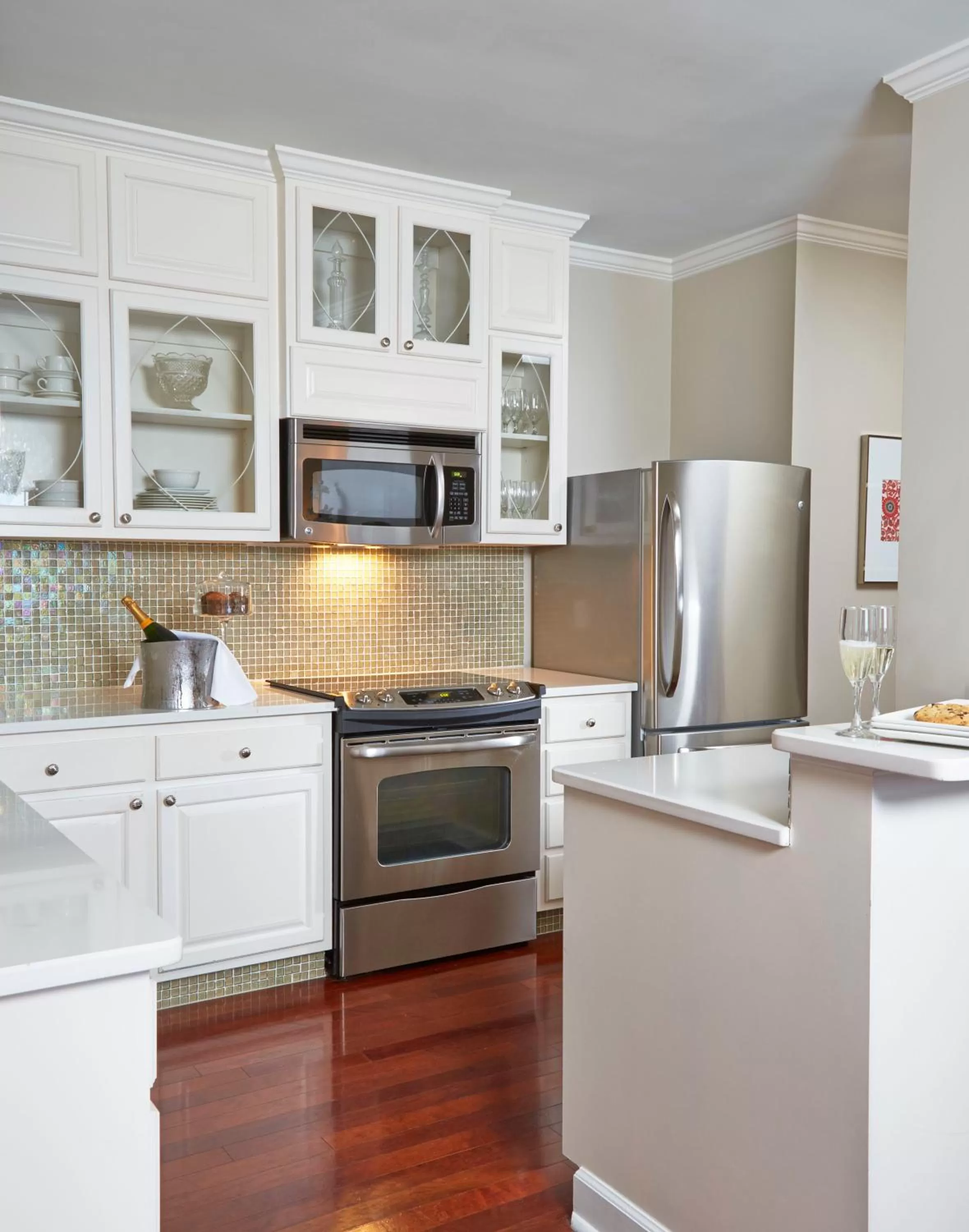 Kitchen or kitchenette in The Georgian Terrace