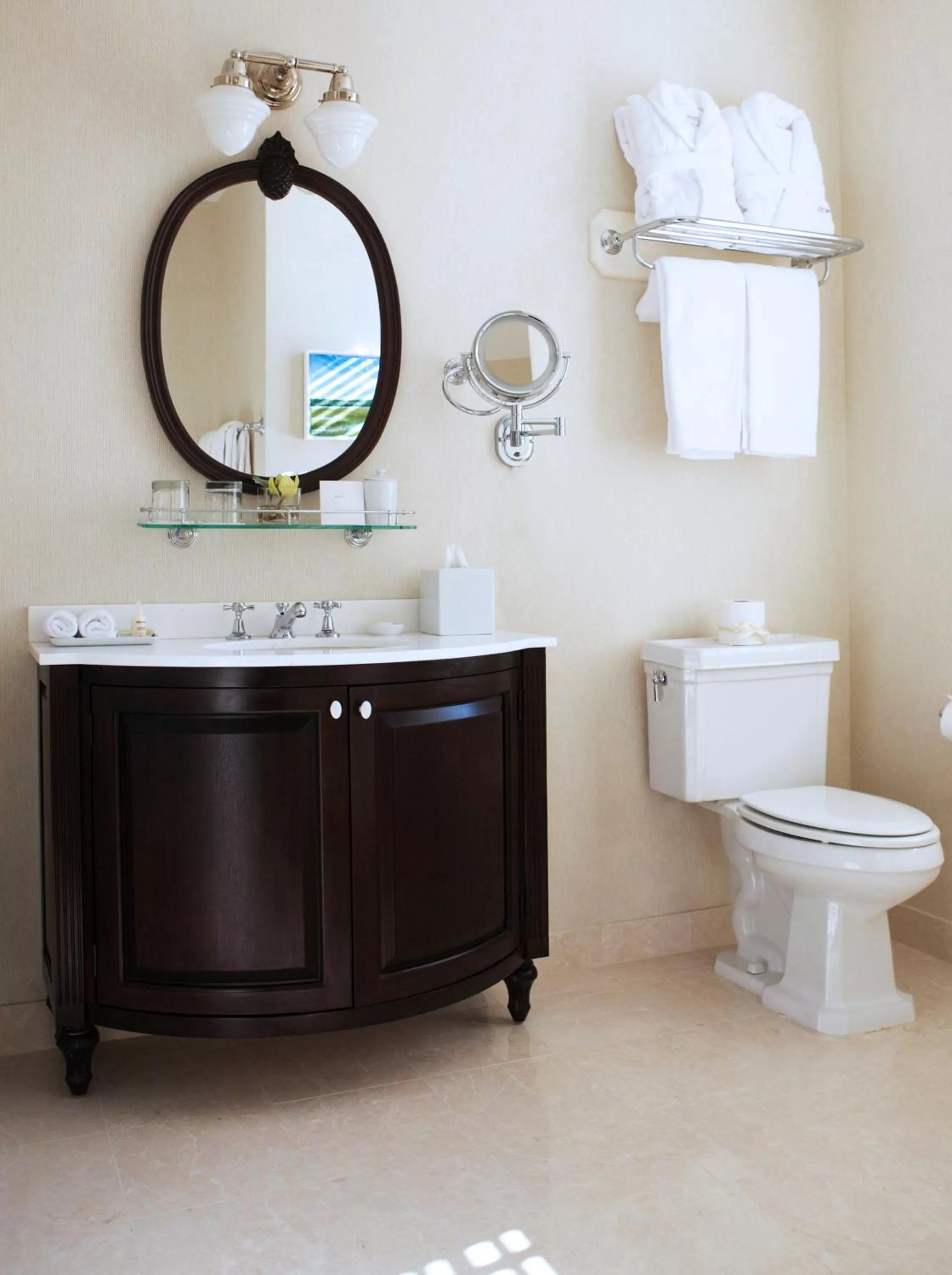 Superior King Room in Delamar Southport