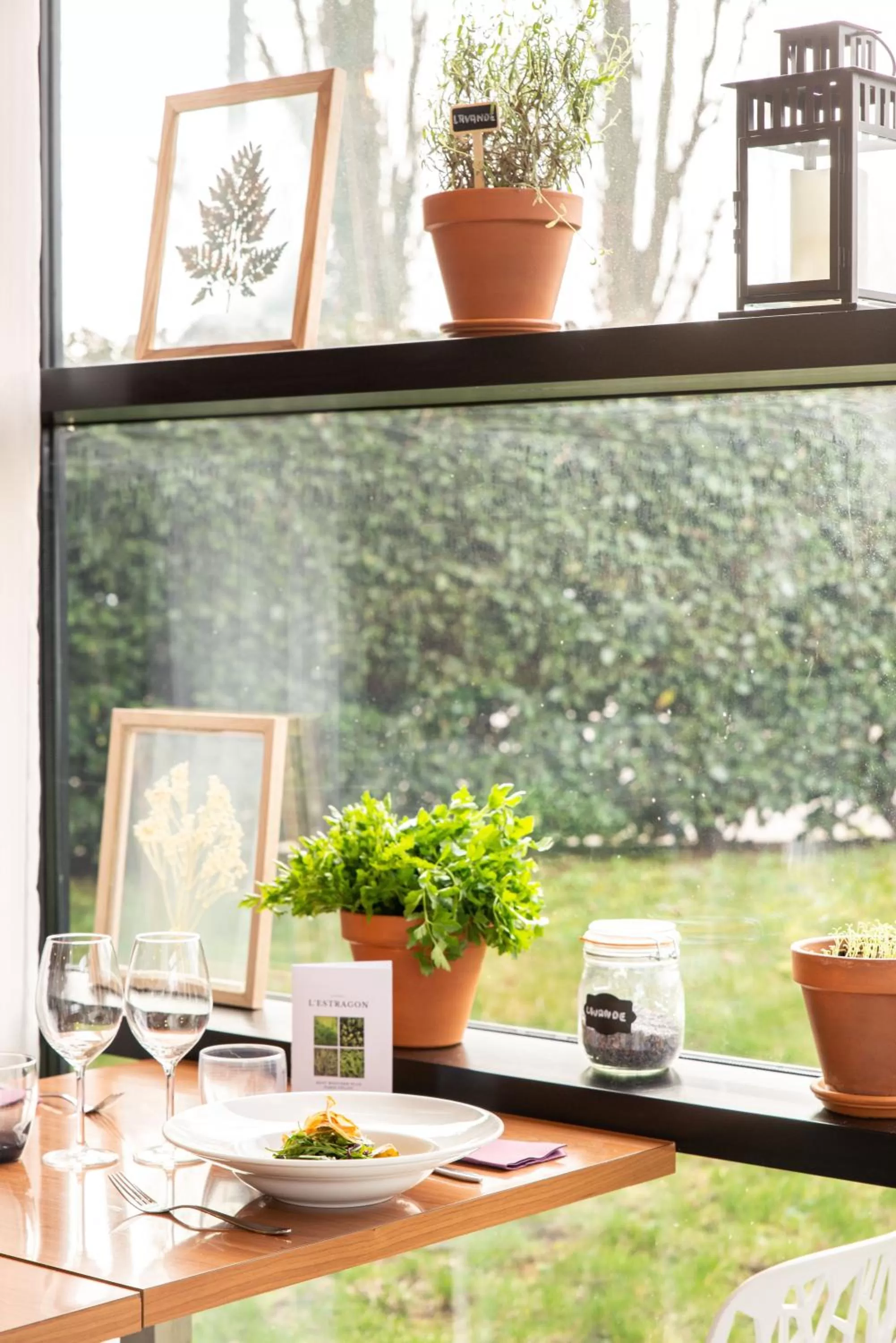 Restaurant/places to eat in Best Western Plus Paris Velizy