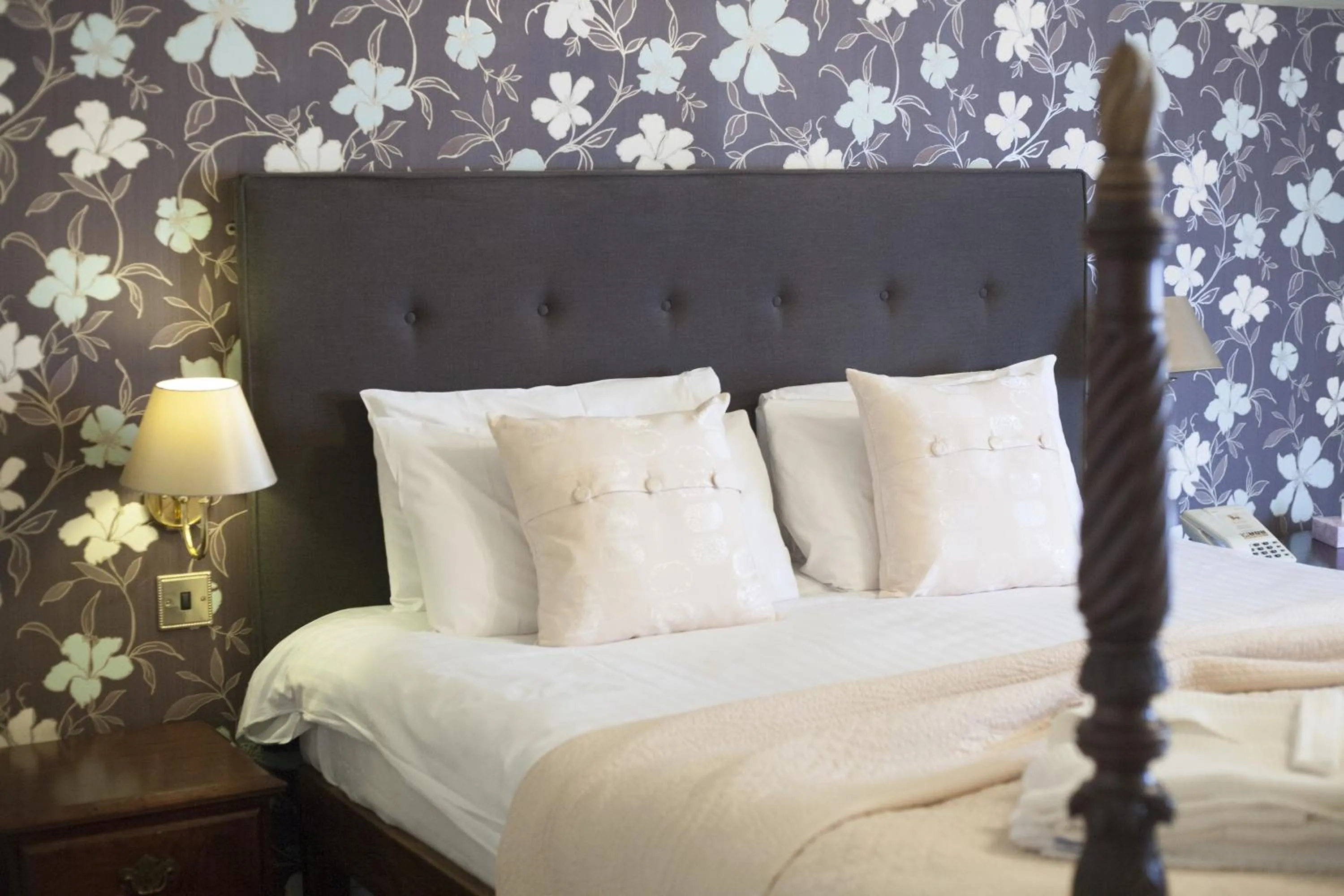 Bedroom, Bed in The Lion Hotel Shrewsbury