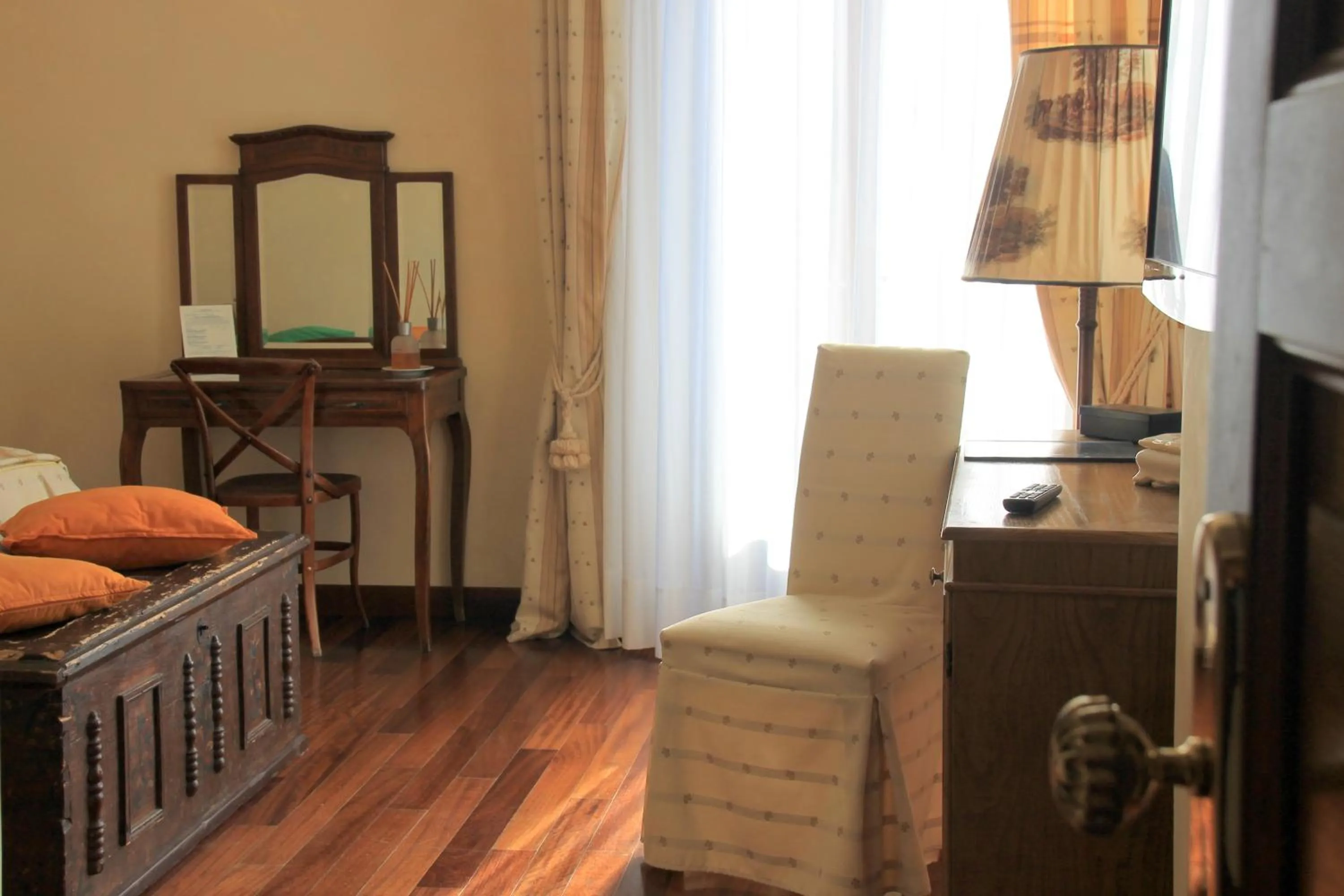 Bedroom, Bed in Hotel & Ristorante degli Angeli