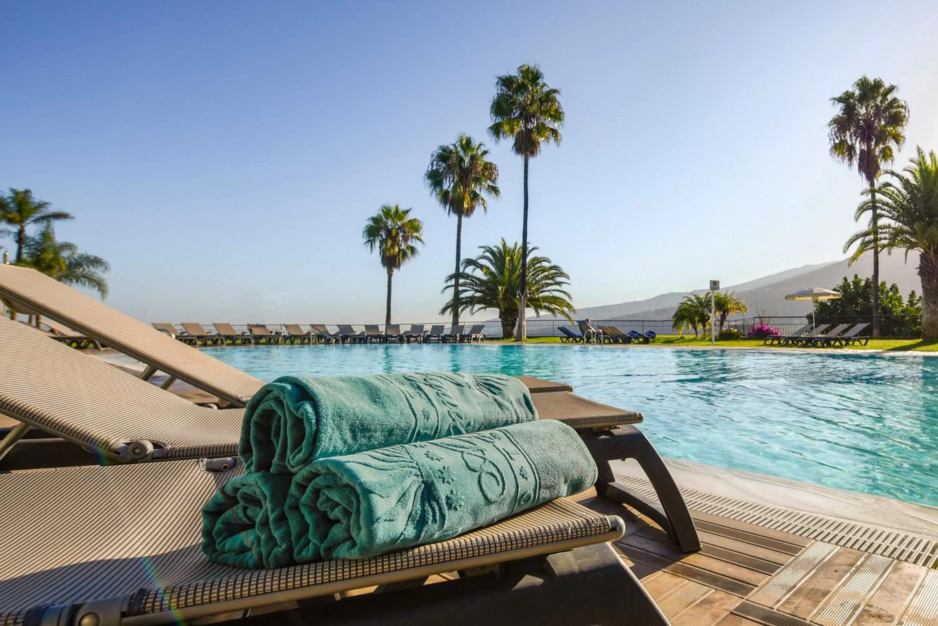 Swimming pool in Hotel Las Águilas Tenerife, Affiliated by Meliá