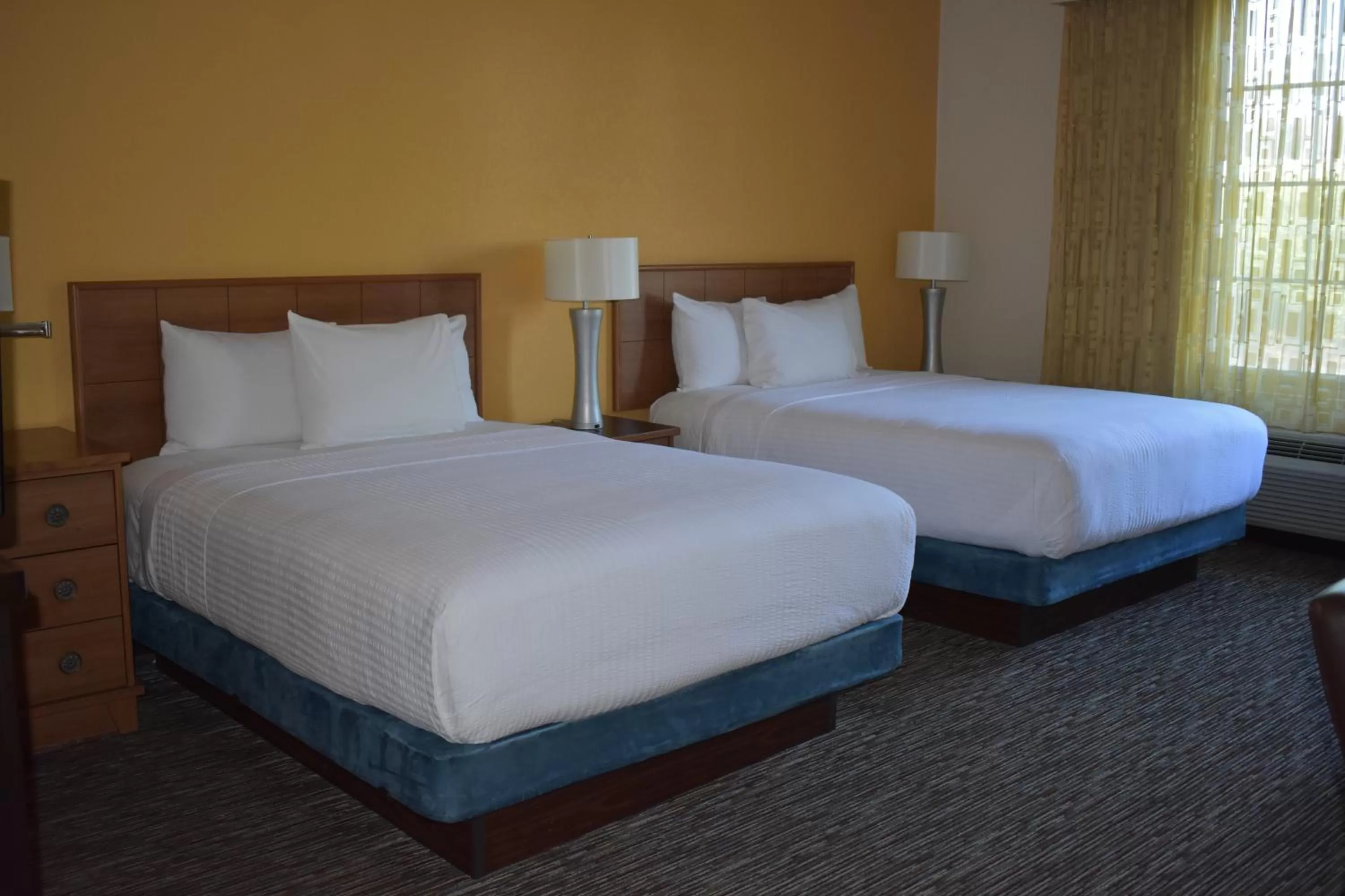 Bedroom, Bed in Studio 6 Carlsbad CA