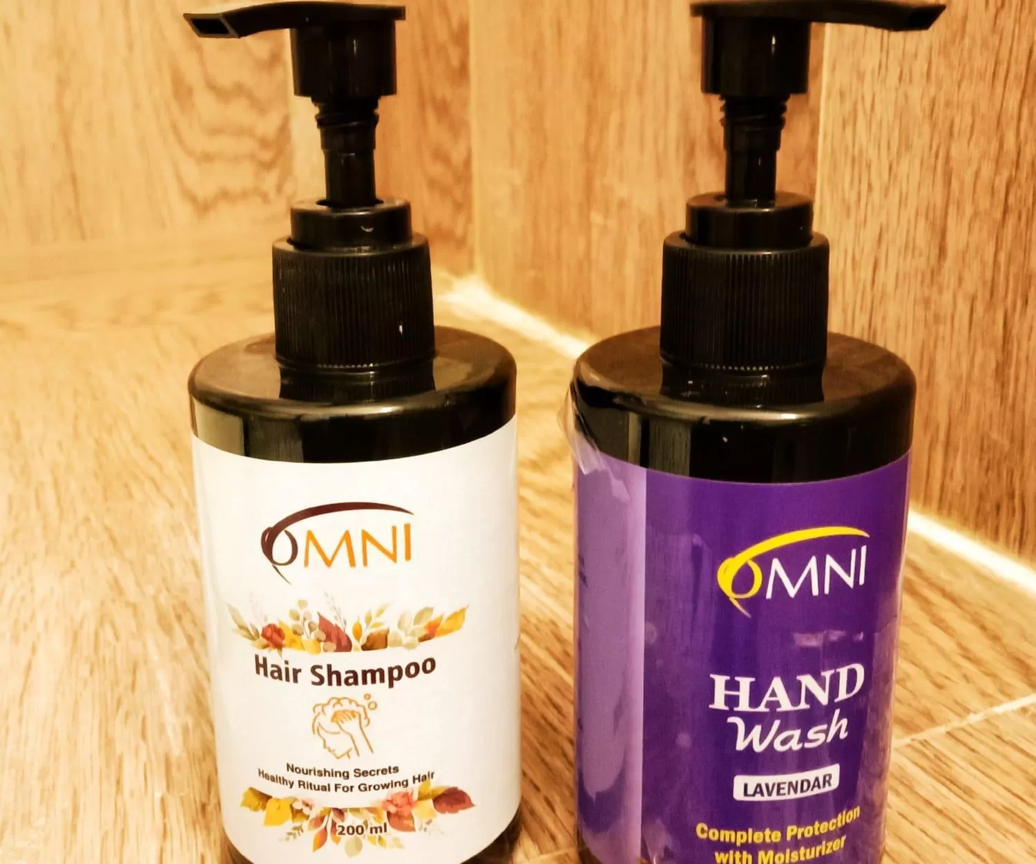 Toilet in Hotel Omni Plaza