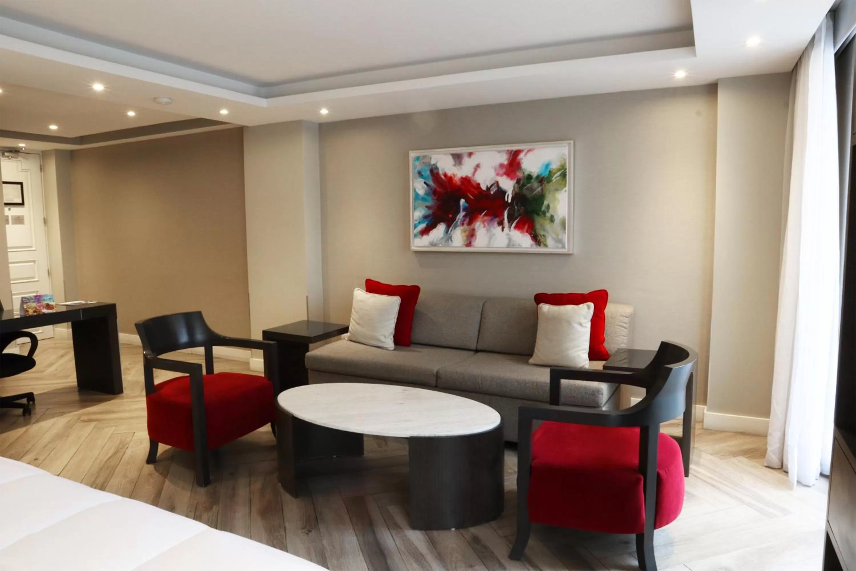 Seating area in Isaaya Hotel Boutique by WTC