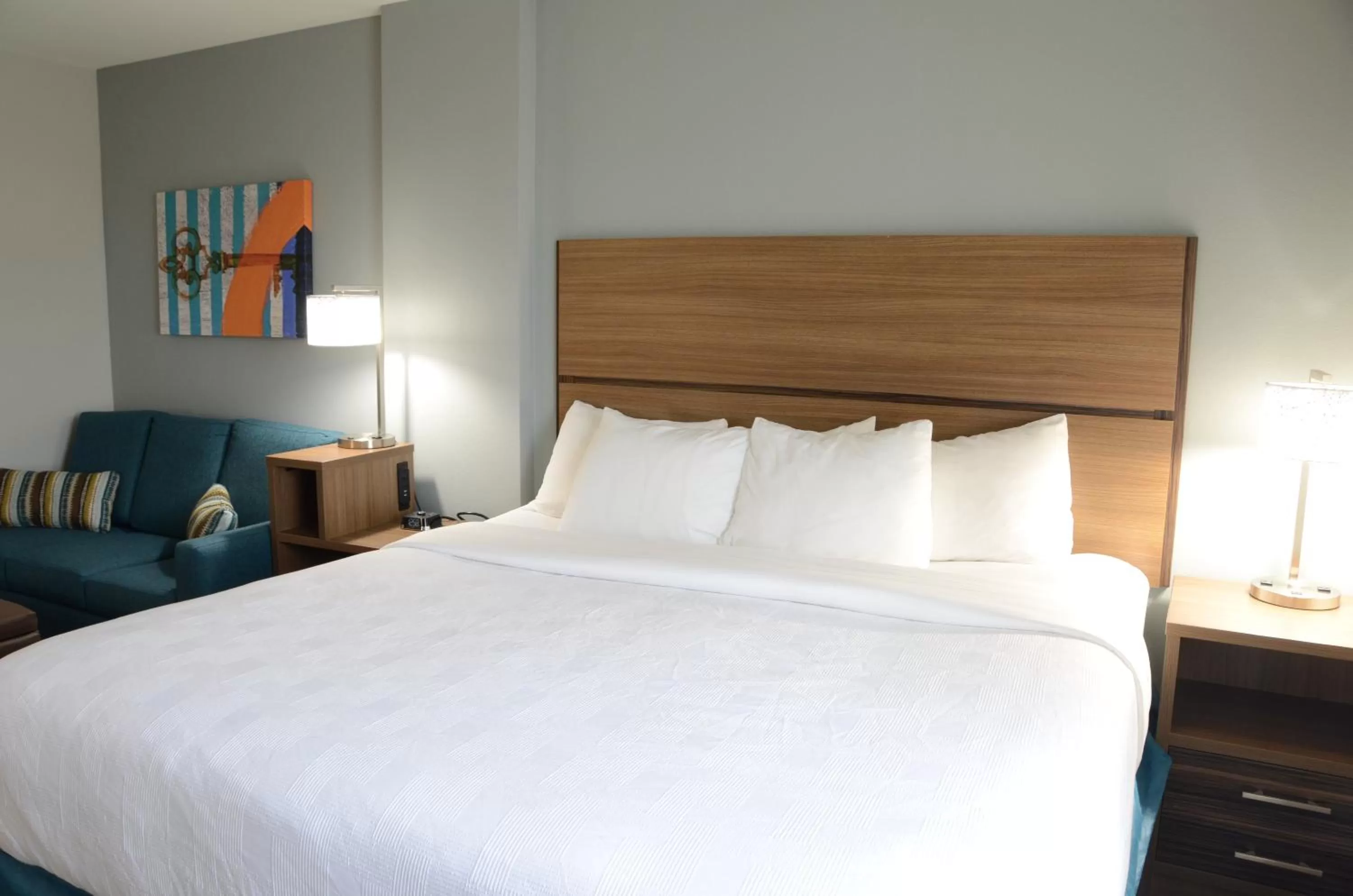 Bed in MainStay Suites Bowling Green North