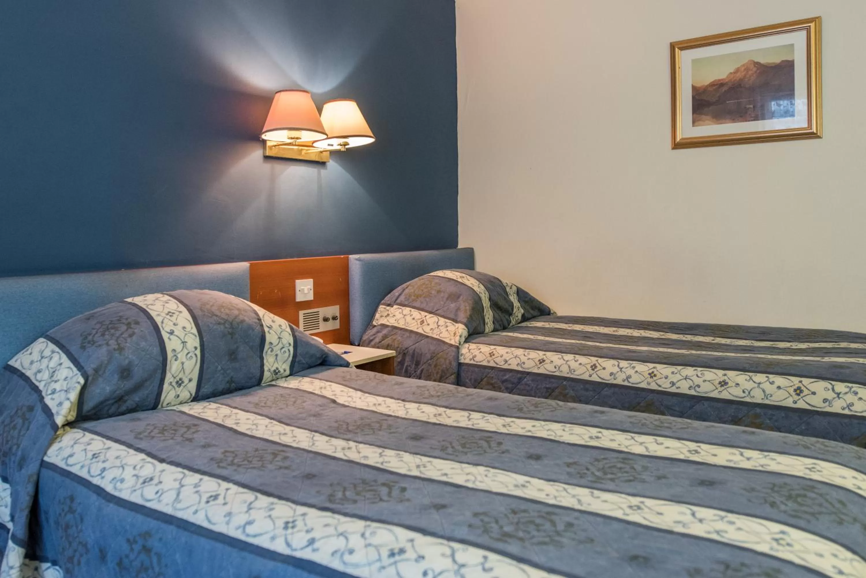 Photo of the whole room, Bed in Ben Nevis Hotel & Leisure Club