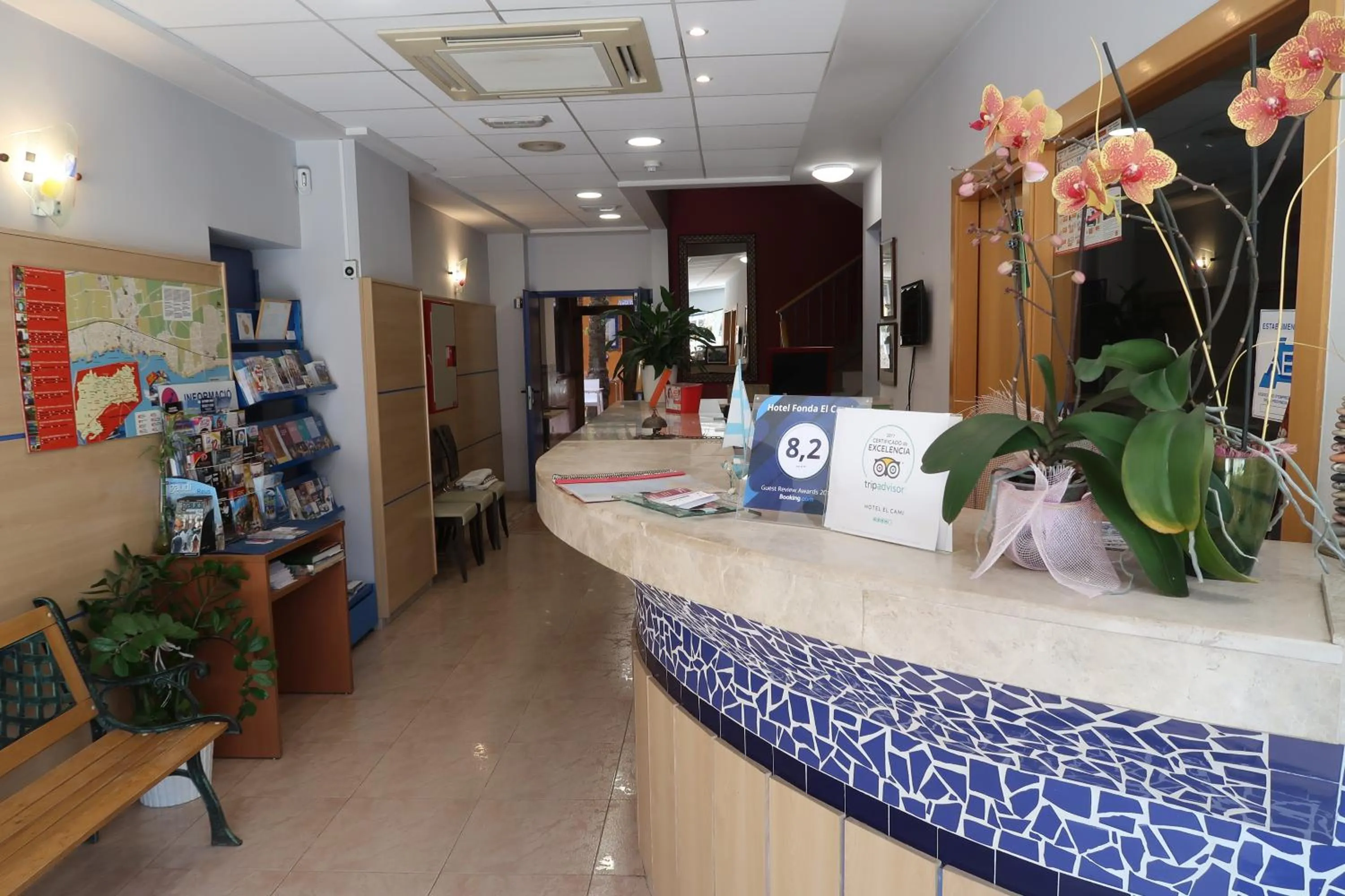 Lobby or reception in El Camí Hotel